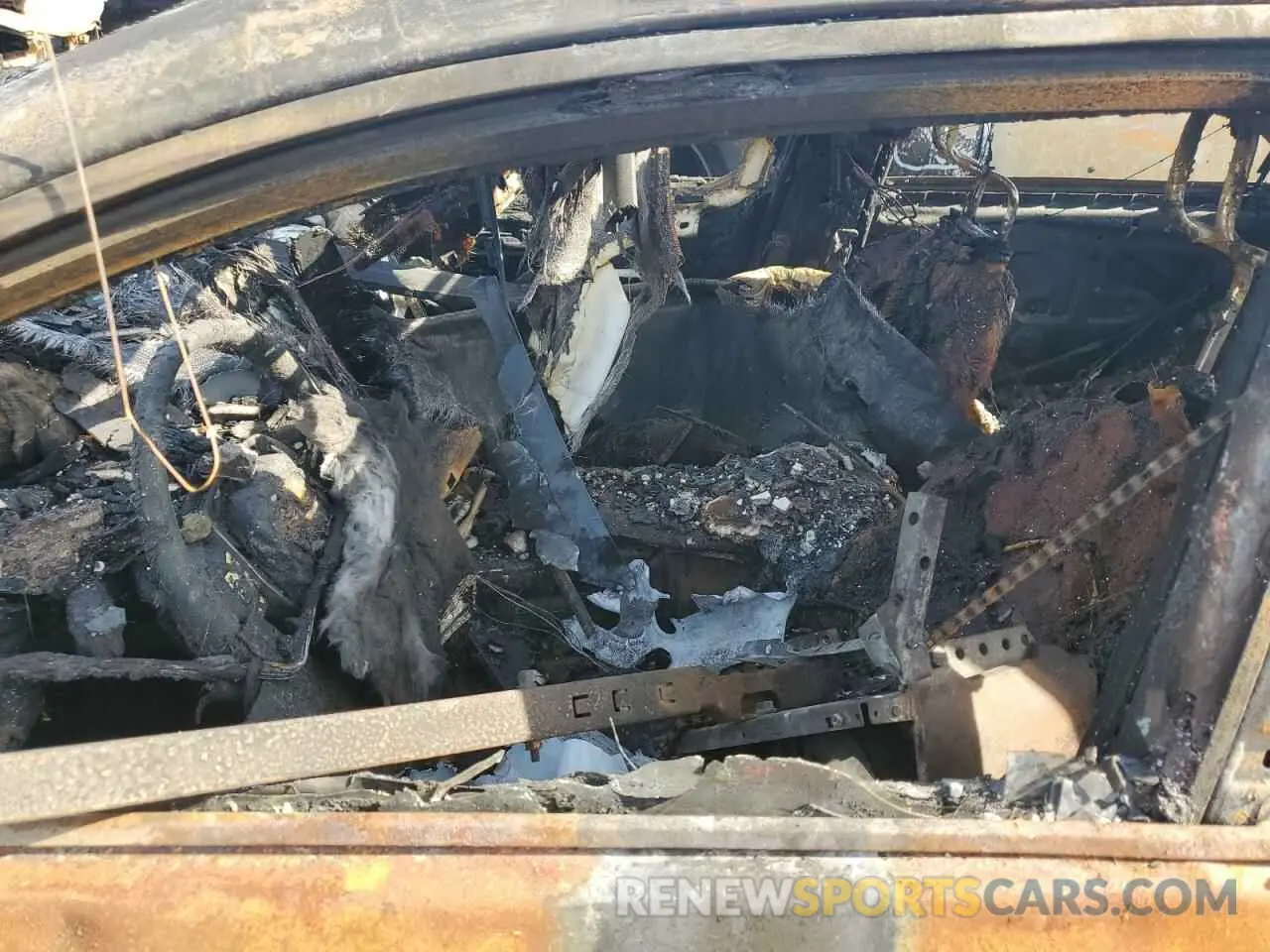 7 Photograph of a damaged car 4T1BZ1FB1KU019726 TOYOTA AVALON 2019