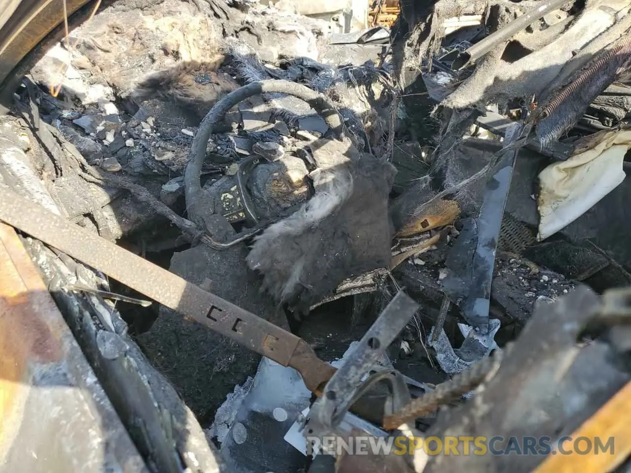 8 Photograph of a damaged car 4T1BZ1FB1KU019726 TOYOTA AVALON 2019