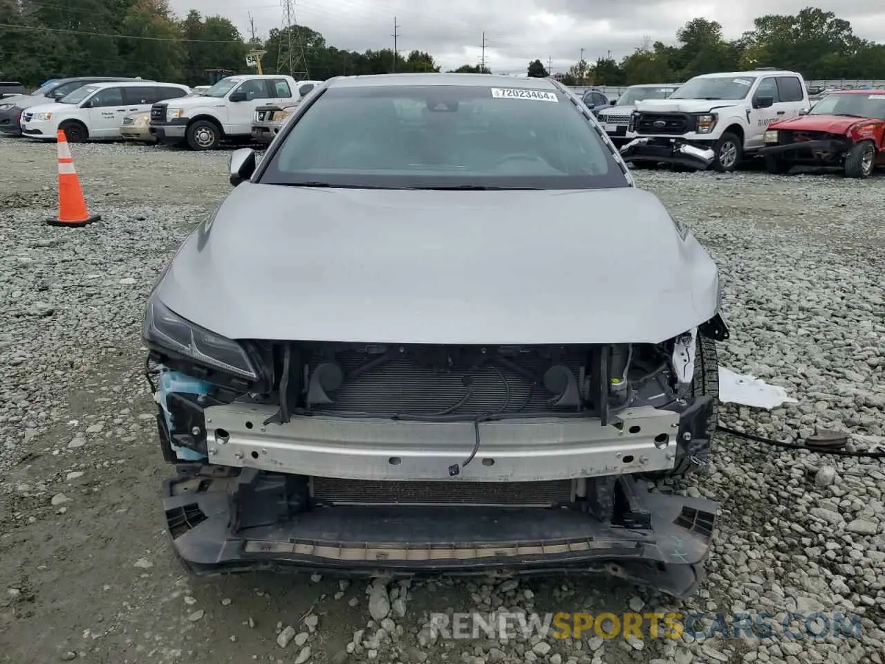 5 Photograph of a damaged car 4T1BZ1FB1KU030225 TOYOTA AVALON 2019
