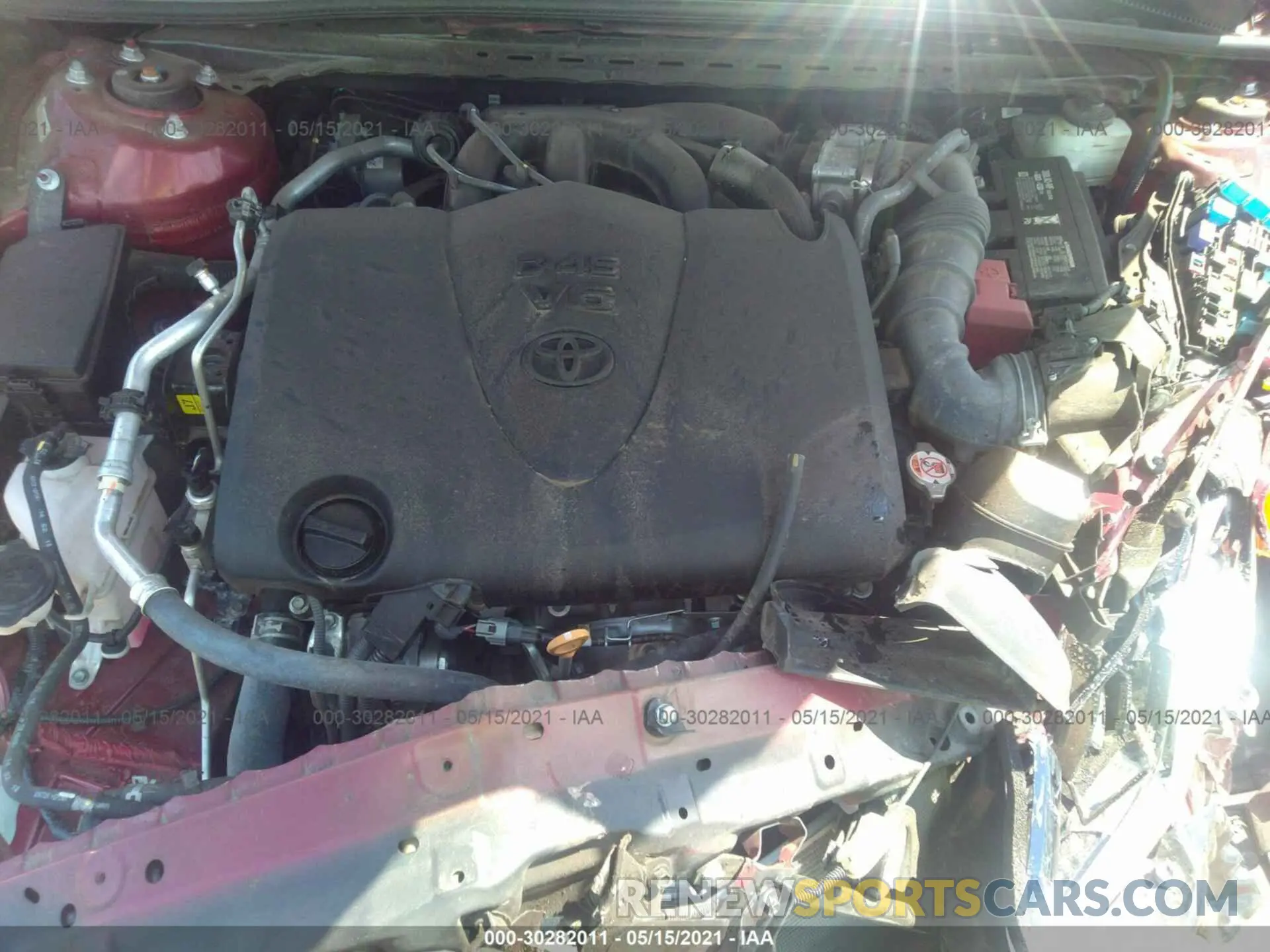 10 Photograph of a damaged car 4T1BZ1FB2KU012252 TOYOTA AVALON 2019