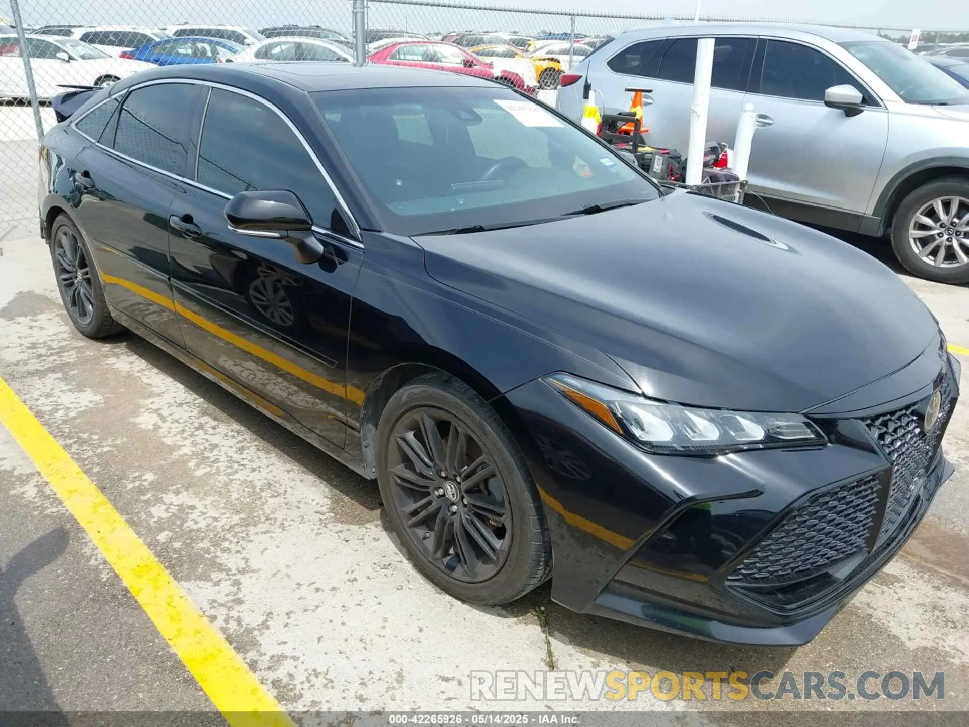 1 Photograph of a damaged car 4T1BZ1FB2KU012283 TOYOTA AVALON 2019
