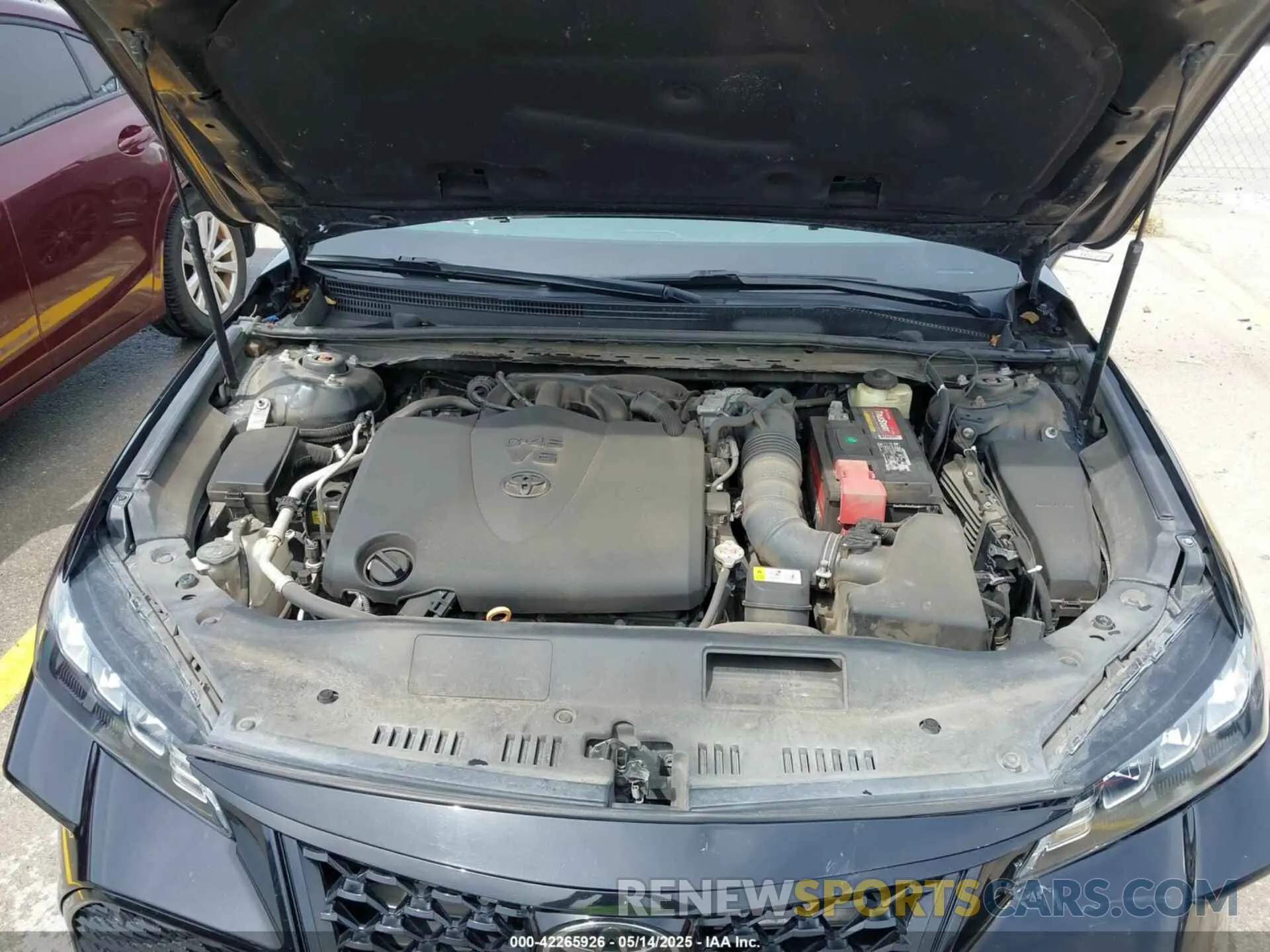 10 Photograph of a damaged car 4T1BZ1FB2KU012283 TOYOTA AVALON 2019