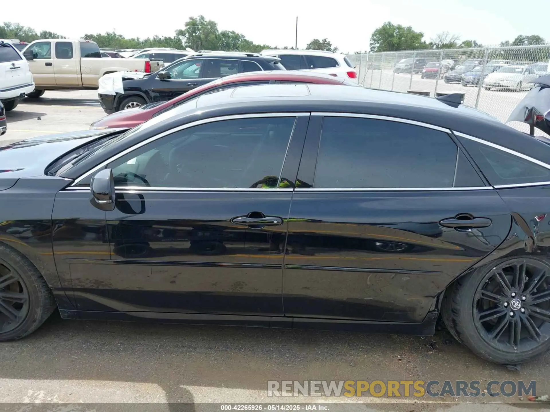 15 Photograph of a damaged car 4T1BZ1FB2KU012283 TOYOTA AVALON 2019