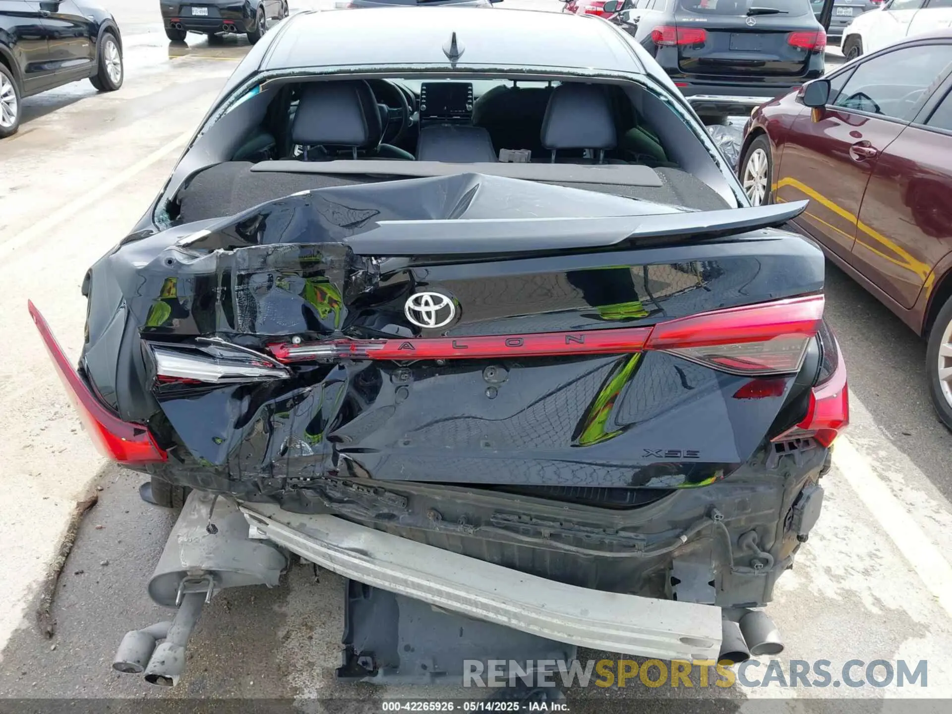 6 Photograph of a damaged car 4T1BZ1FB2KU012283 TOYOTA AVALON 2019