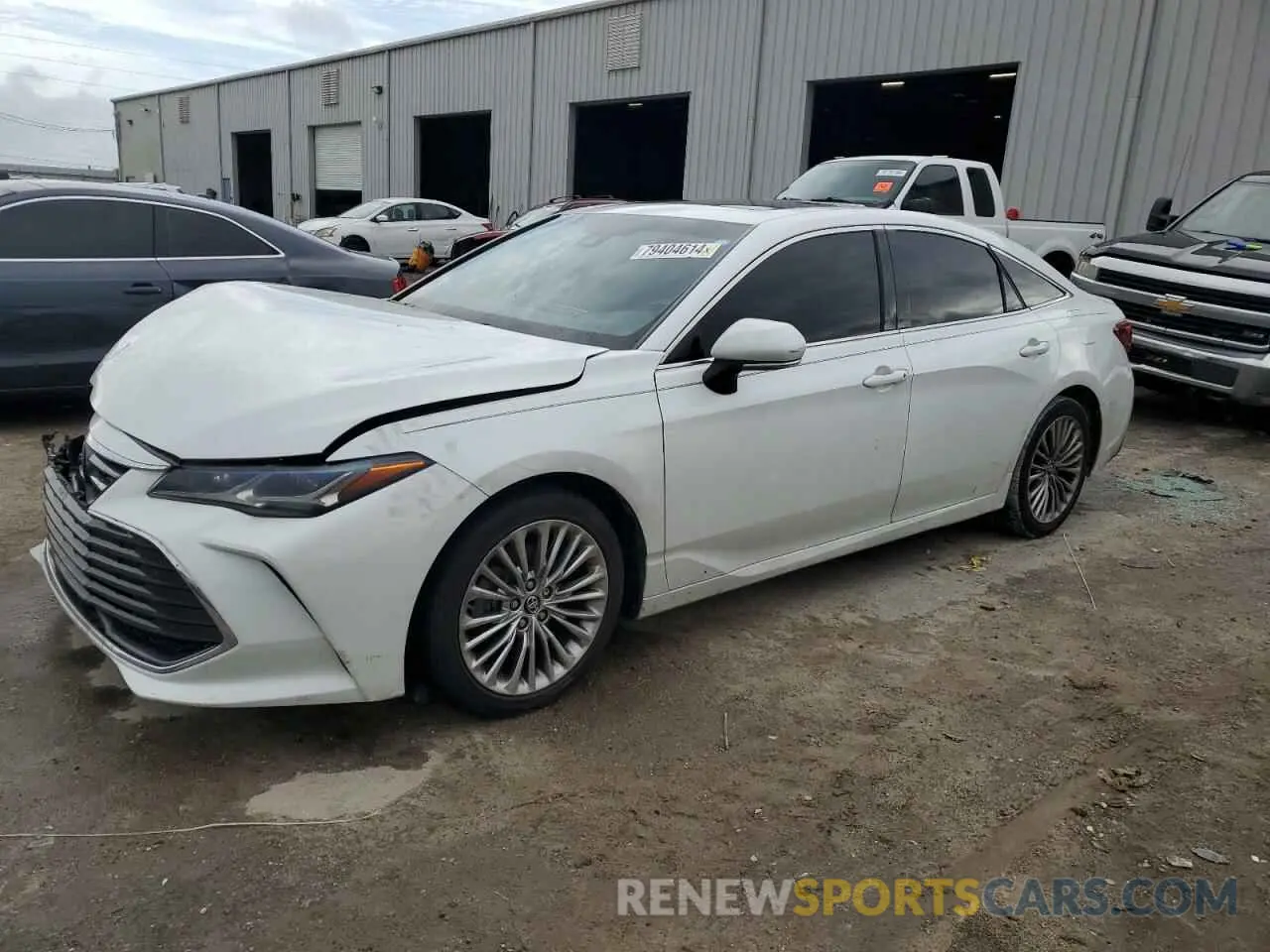 1 Фотография поврежденного автомобиля 4T1BZ1FB2KU020822 TOYOTA AVALON 2019