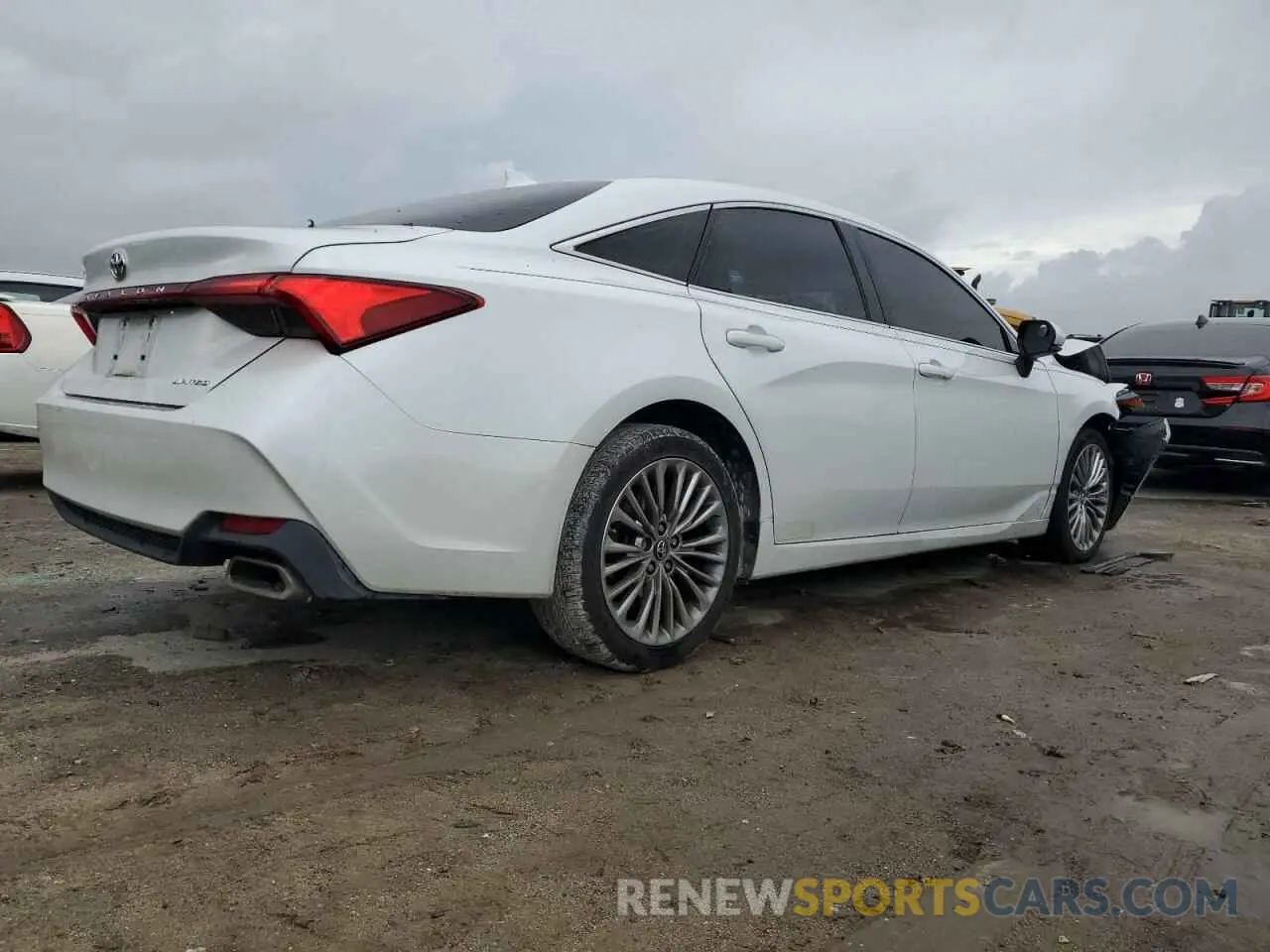 3 Фотография поврежденного автомобиля 4T1BZ1FB2KU020822 TOYOTA AVALON 2019