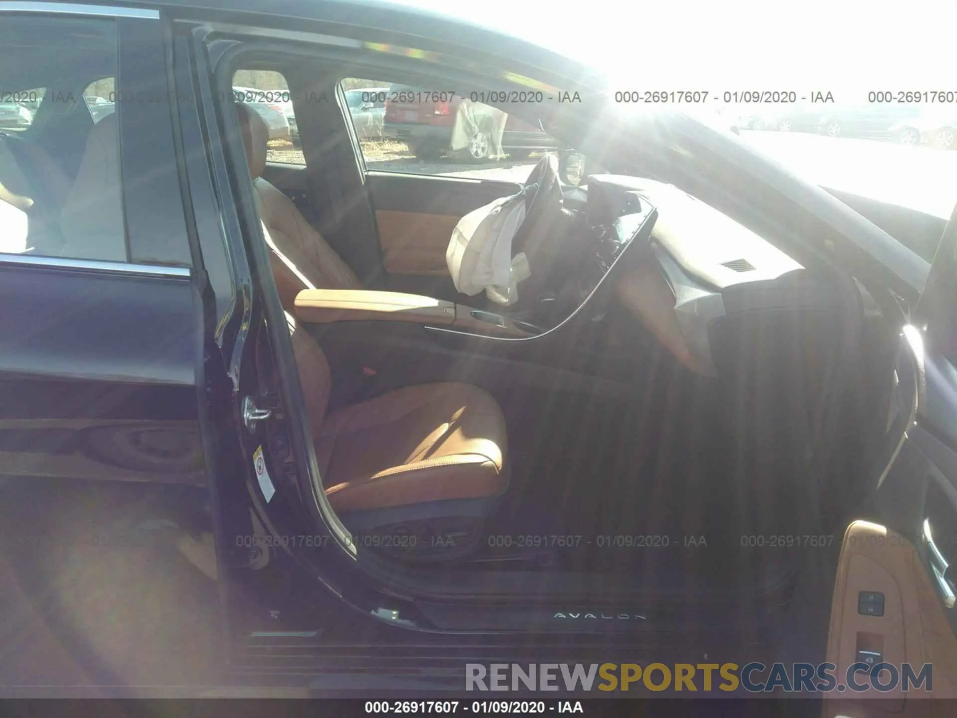 5 Photograph of a damaged car 4T1BZ1FB4KU025858 TOYOTA AVALON 2019