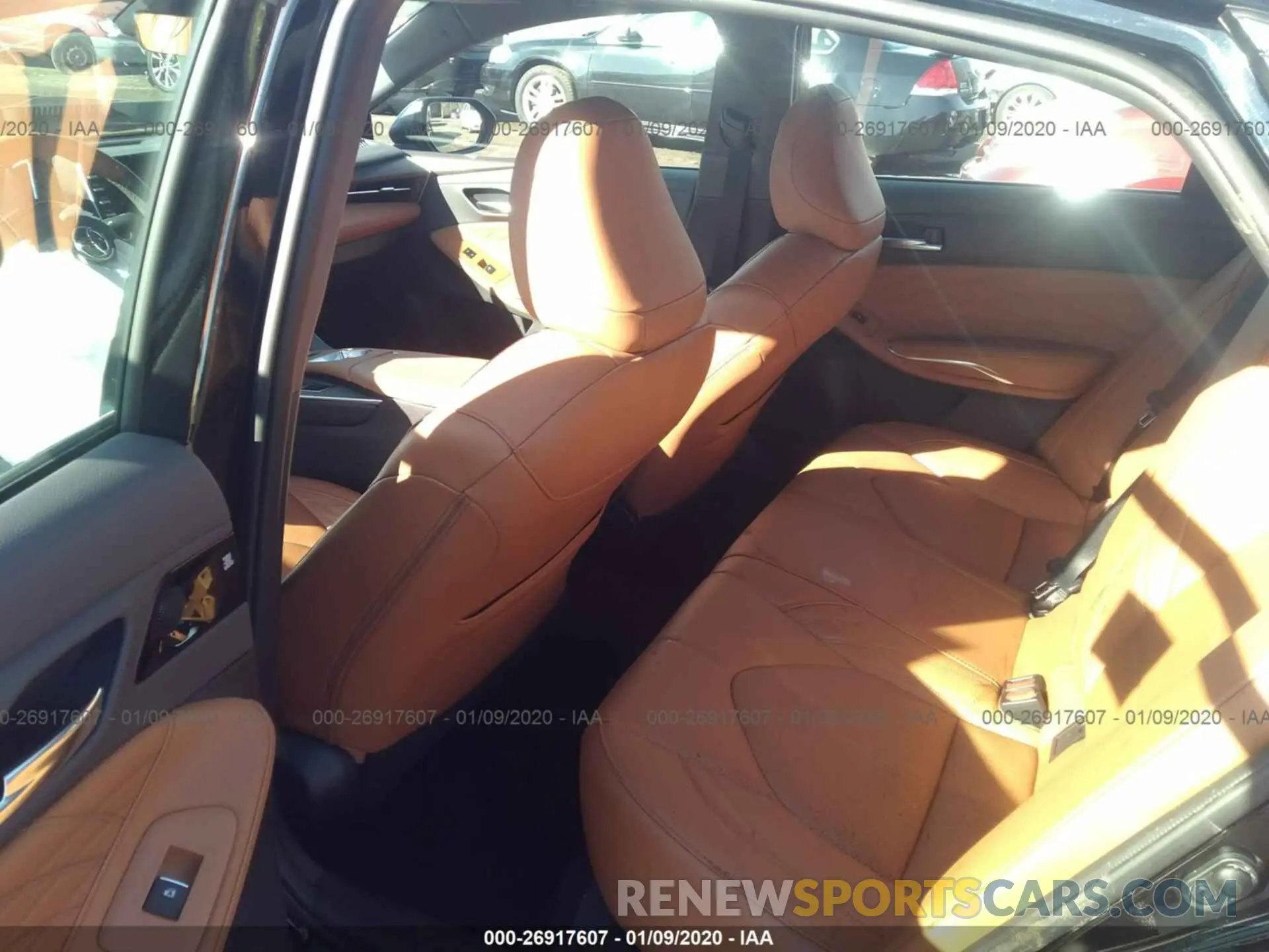8 Photograph of a damaged car 4T1BZ1FB4KU025858 TOYOTA AVALON 2019