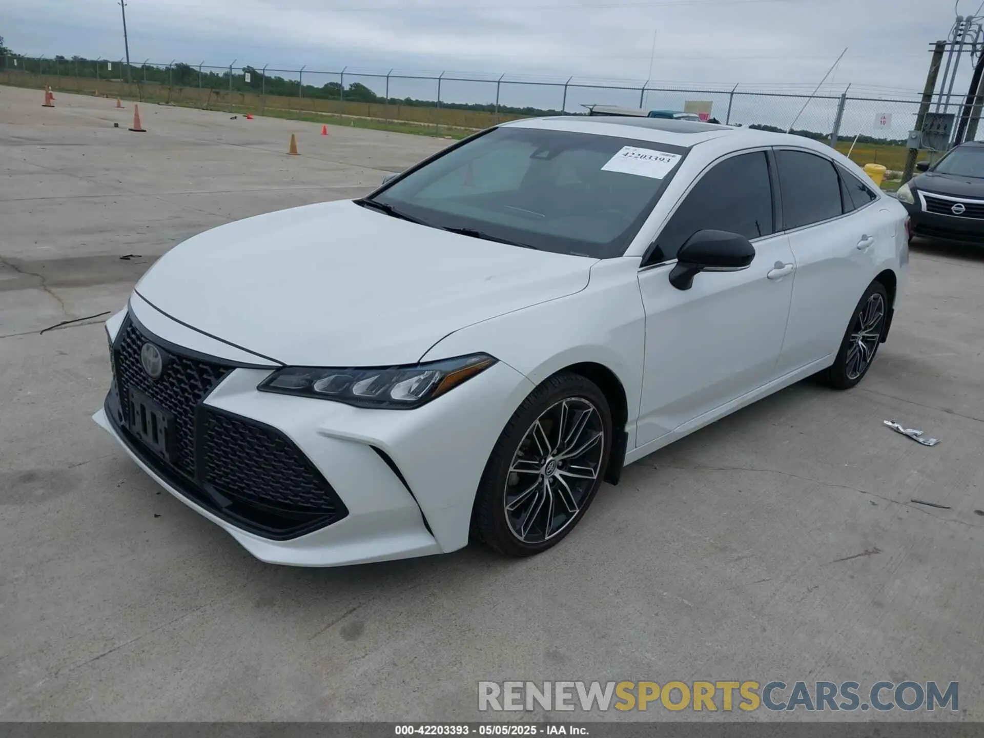 2 Фотография поврежденного автомобиля 4T1BZ1FB4KU032065 TOYOTA AVALON 2019