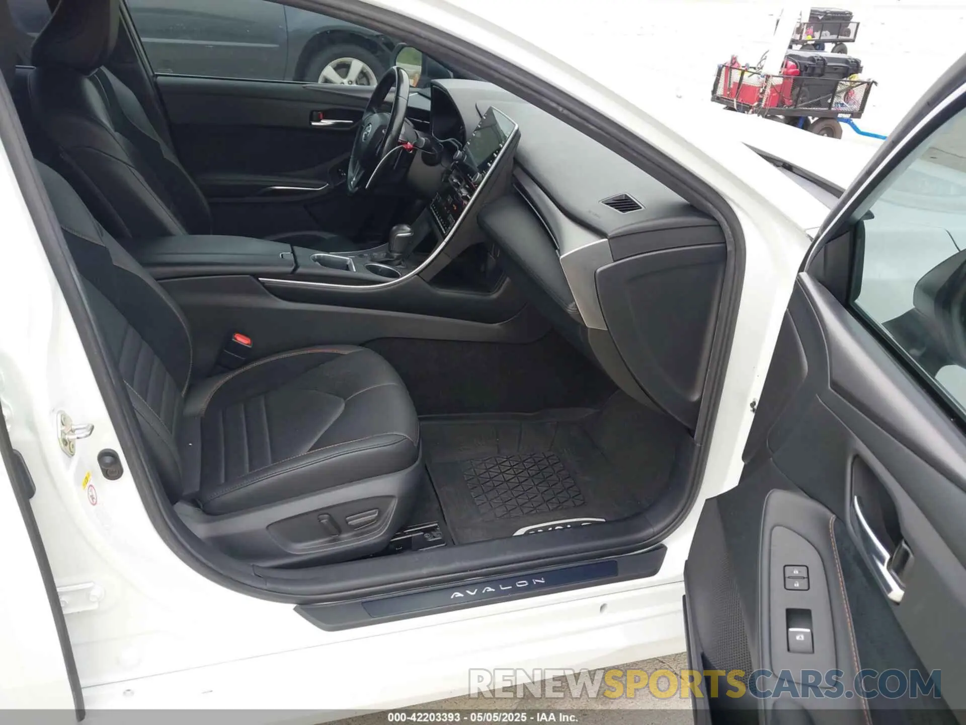 5 Фотография поврежденного автомобиля 4T1BZ1FB4KU032065 TOYOTA AVALON 2019