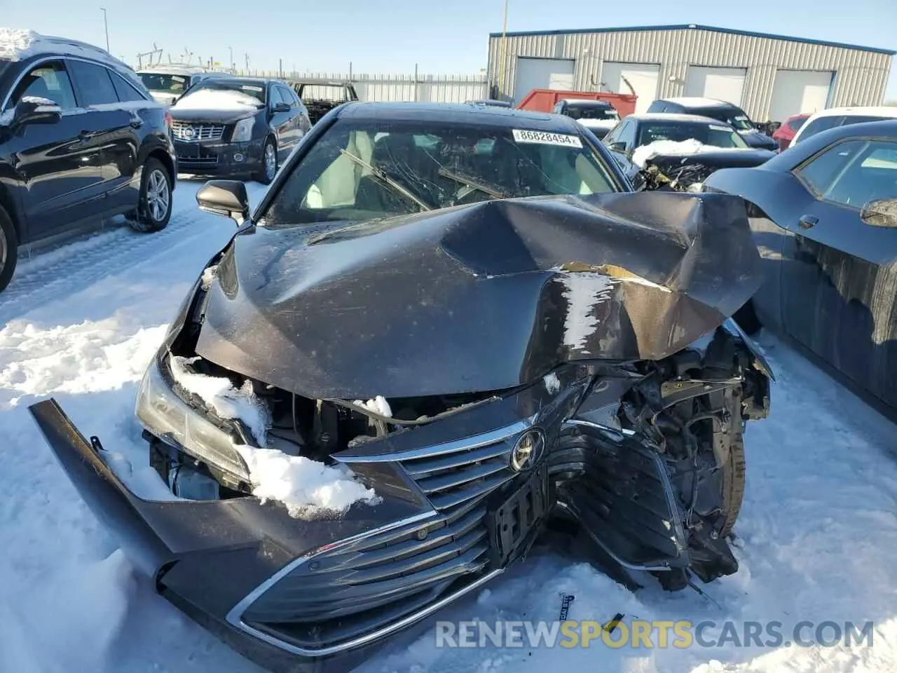5 Photograph of a damaged car 4T1BZ1FB6KU005563 TOYOTA AVALON 2019