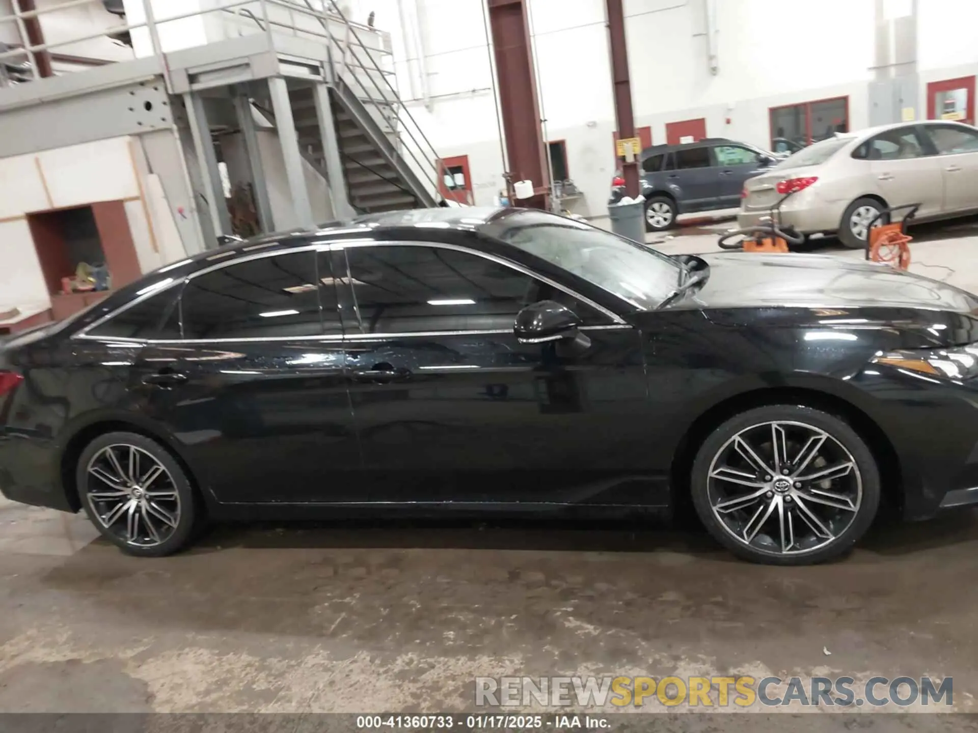 12 Фотография поврежденного автомобиля 4T1BZ1FB6KU014330 TOYOTA AVALON 2019