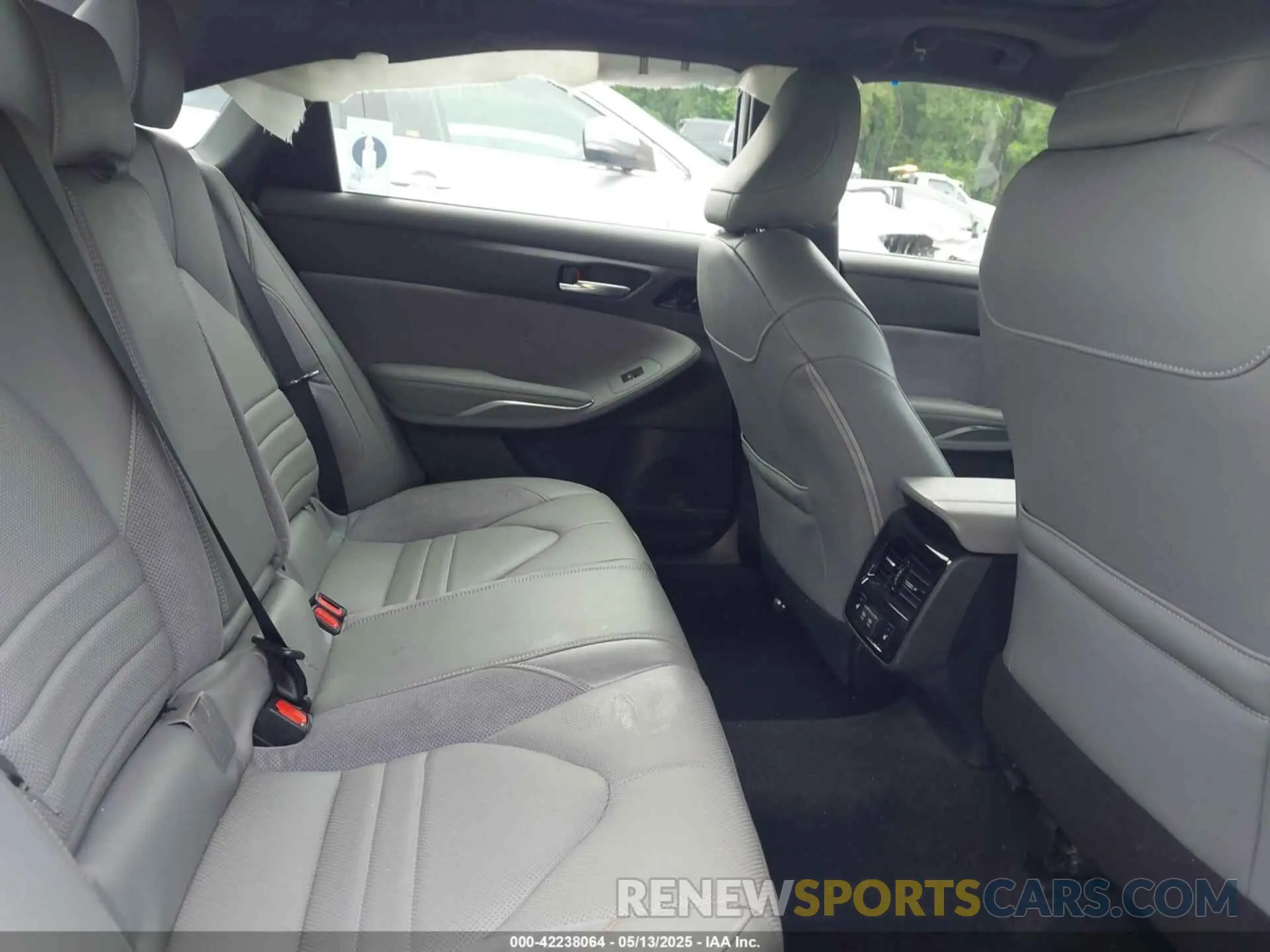 8 Фотография поврежденного автомобиля 4T1BZ1FB6KU018376 TOYOTA AVALON 2019