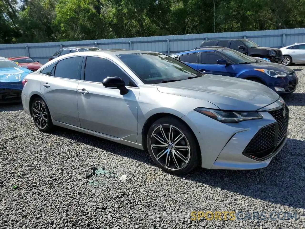 4 Фотография поврежденного автомобиля 4T1BZ1FB7KU022839 TOYOTA AVALON 2019