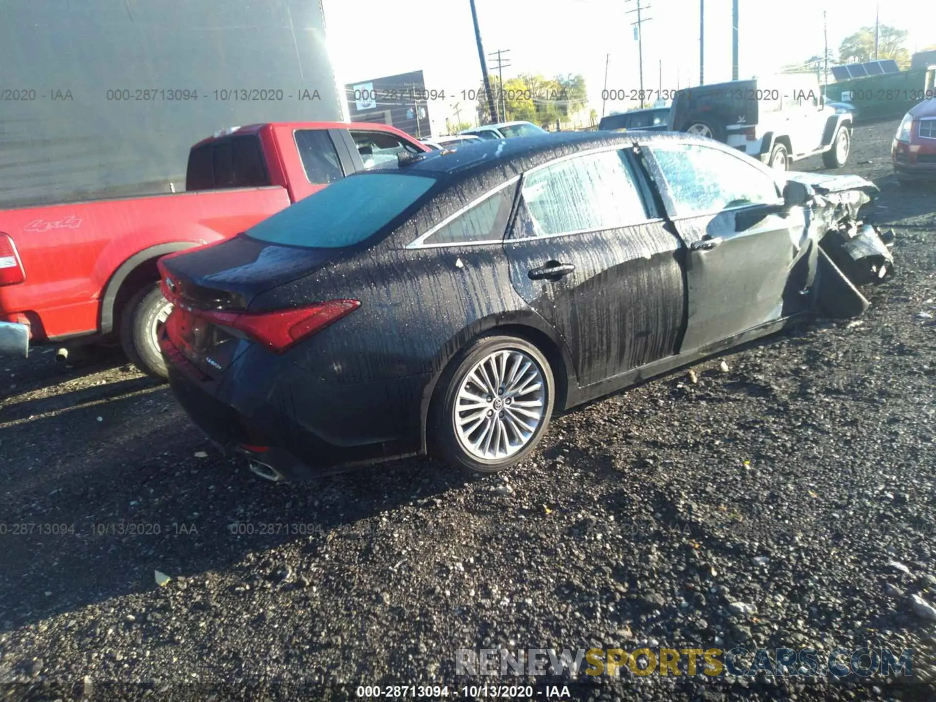 4 Photograph of a damaged car 4T1BZ1FB7KU027166 TOYOTA AVALON 2019