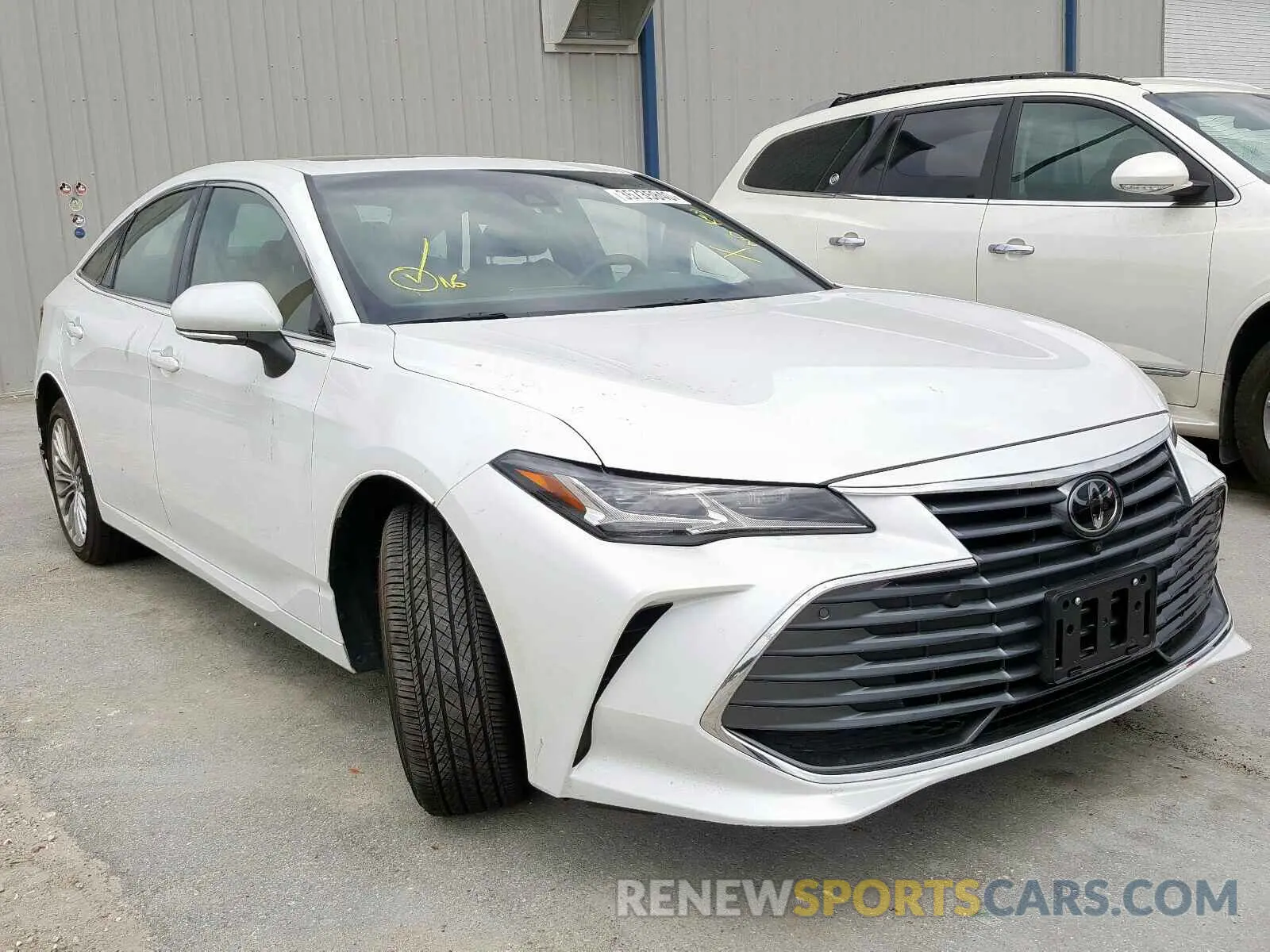 1 Photograph of a damaged car 4T1BZ1FB7KU028544 TOYOTA AVALON 2019