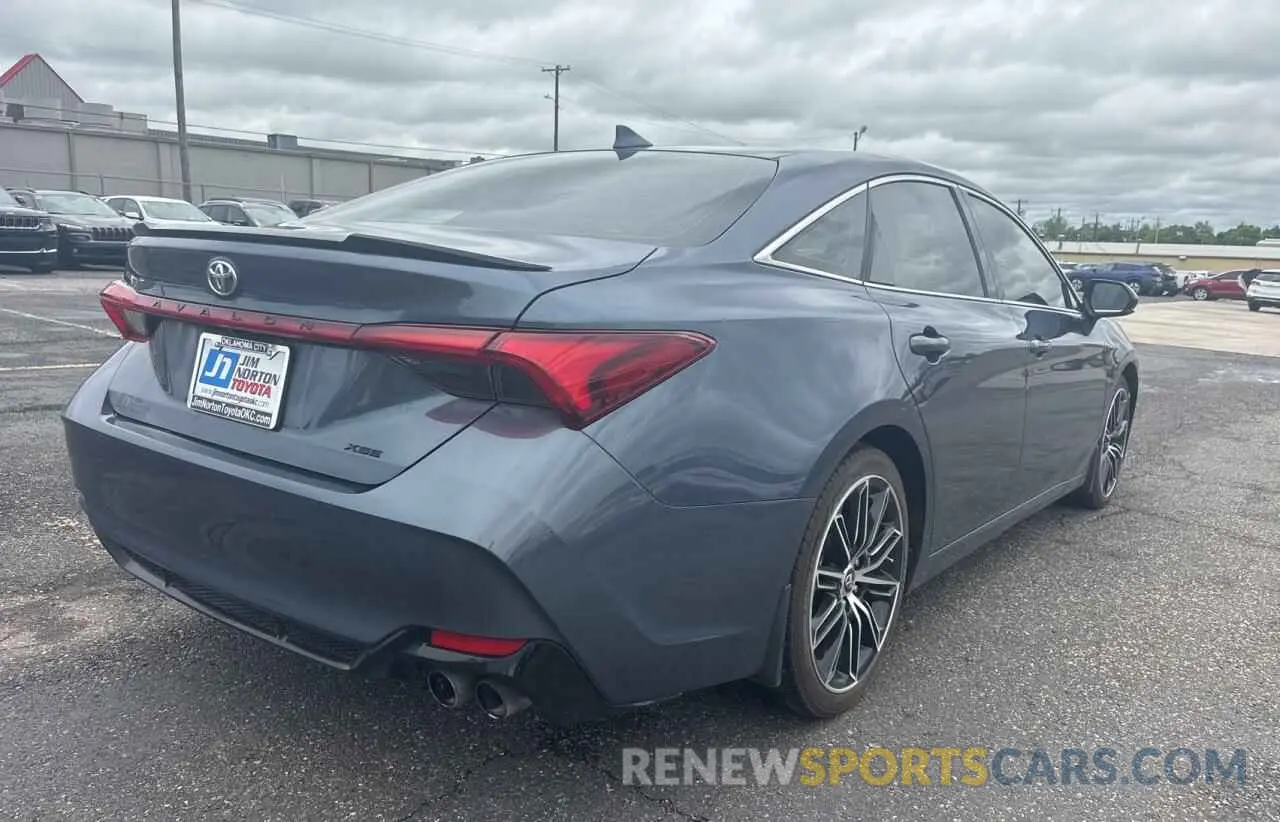 4 Photograph of a damaged car 4T1BZ1FB7KU030486 TOYOTA AVALON 2019