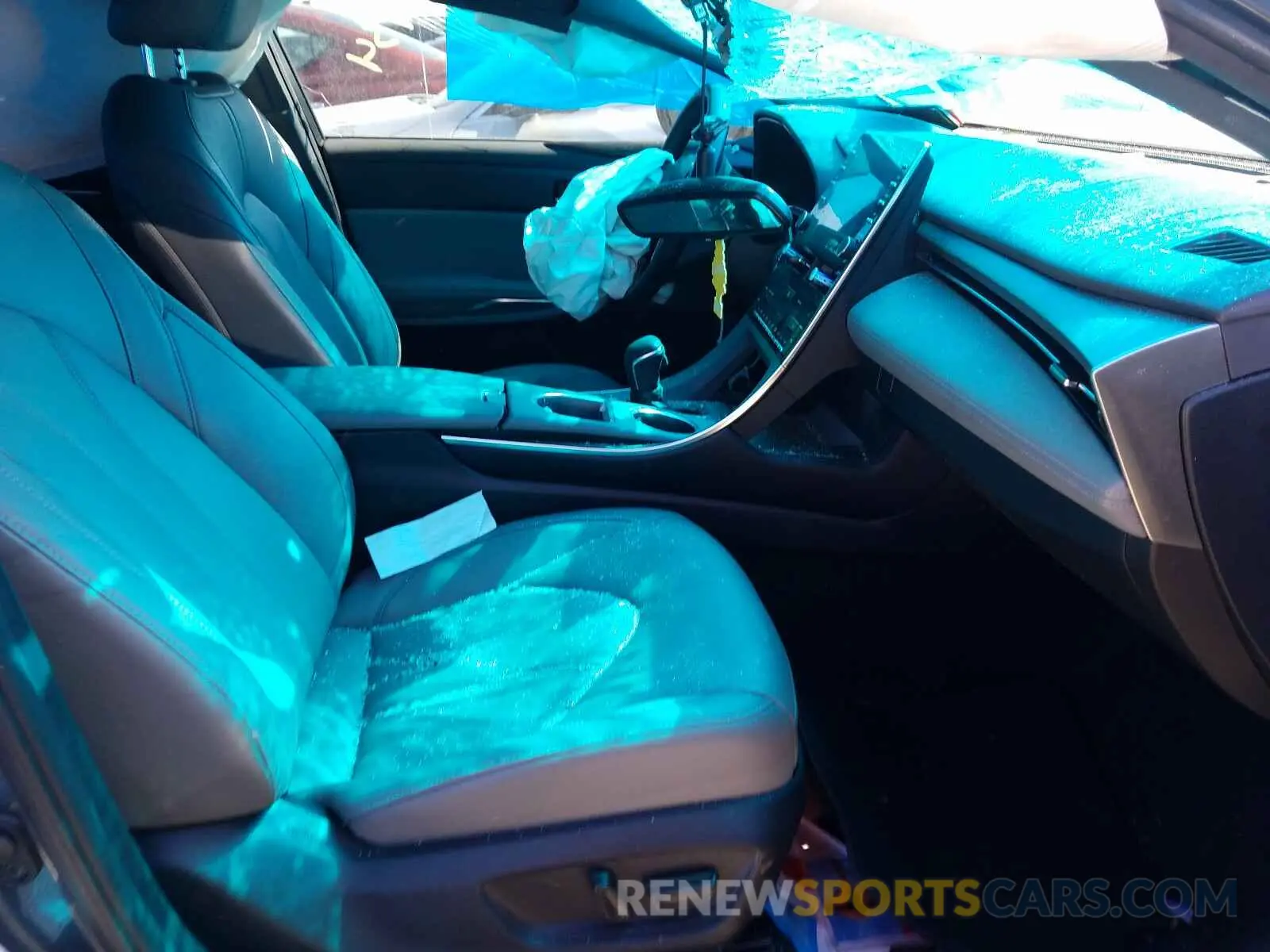 5 Photograph of a damaged car 4T1BZ1FB7KU032934 TOYOTA AVALON 2019
