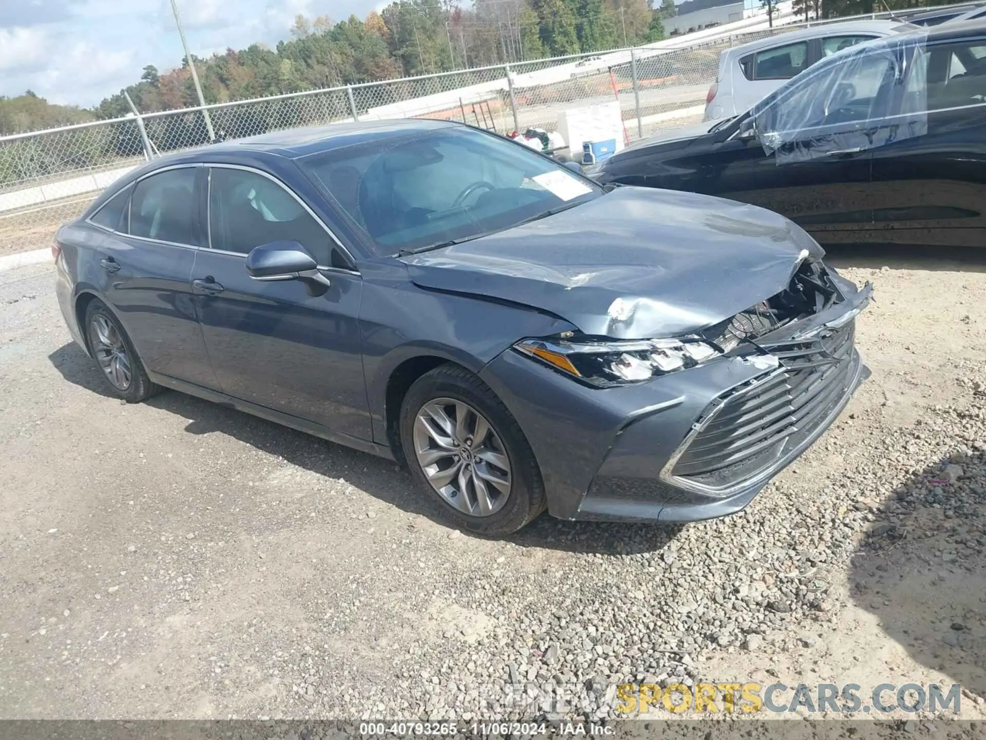 1 Photograph of a damaged car 4T1BZ1FB8KU003569 TOYOTA AVALON 2019