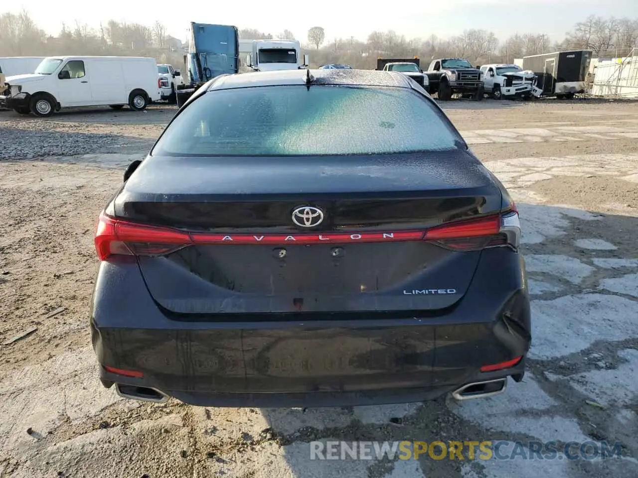 6 Фотография поврежденного автомобиля 4T1BZ1FB8KU023868 TOYOTA AVALON 2019