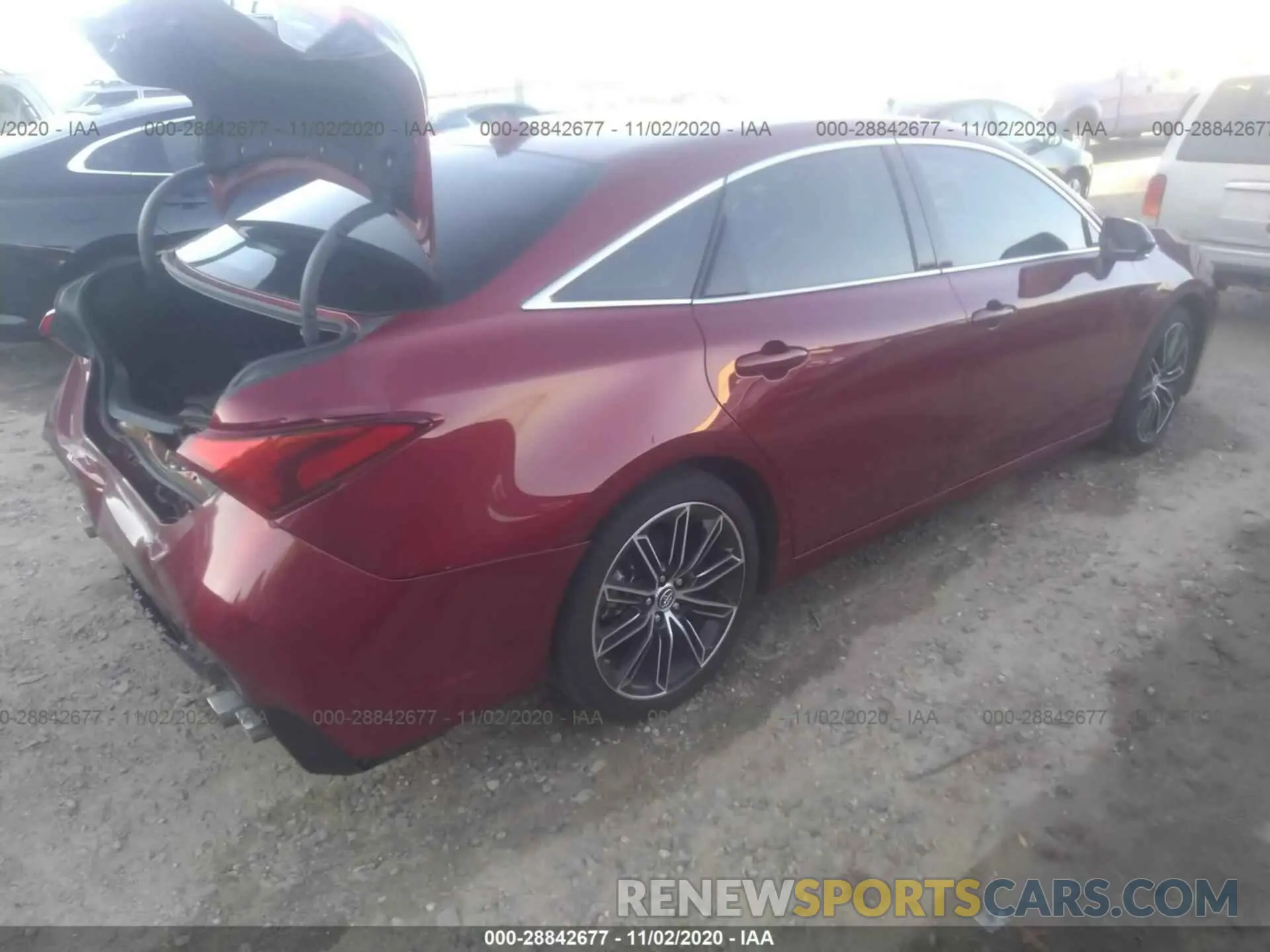 4 Photograph of a damaged car 4T1BZ1FB8KU025376 TOYOTA AVALON 2019