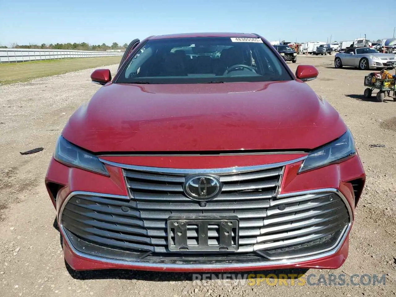 5 Photograph of a damaged car 4T1BZ1FB8KU036586 TOYOTA AVALON 2019