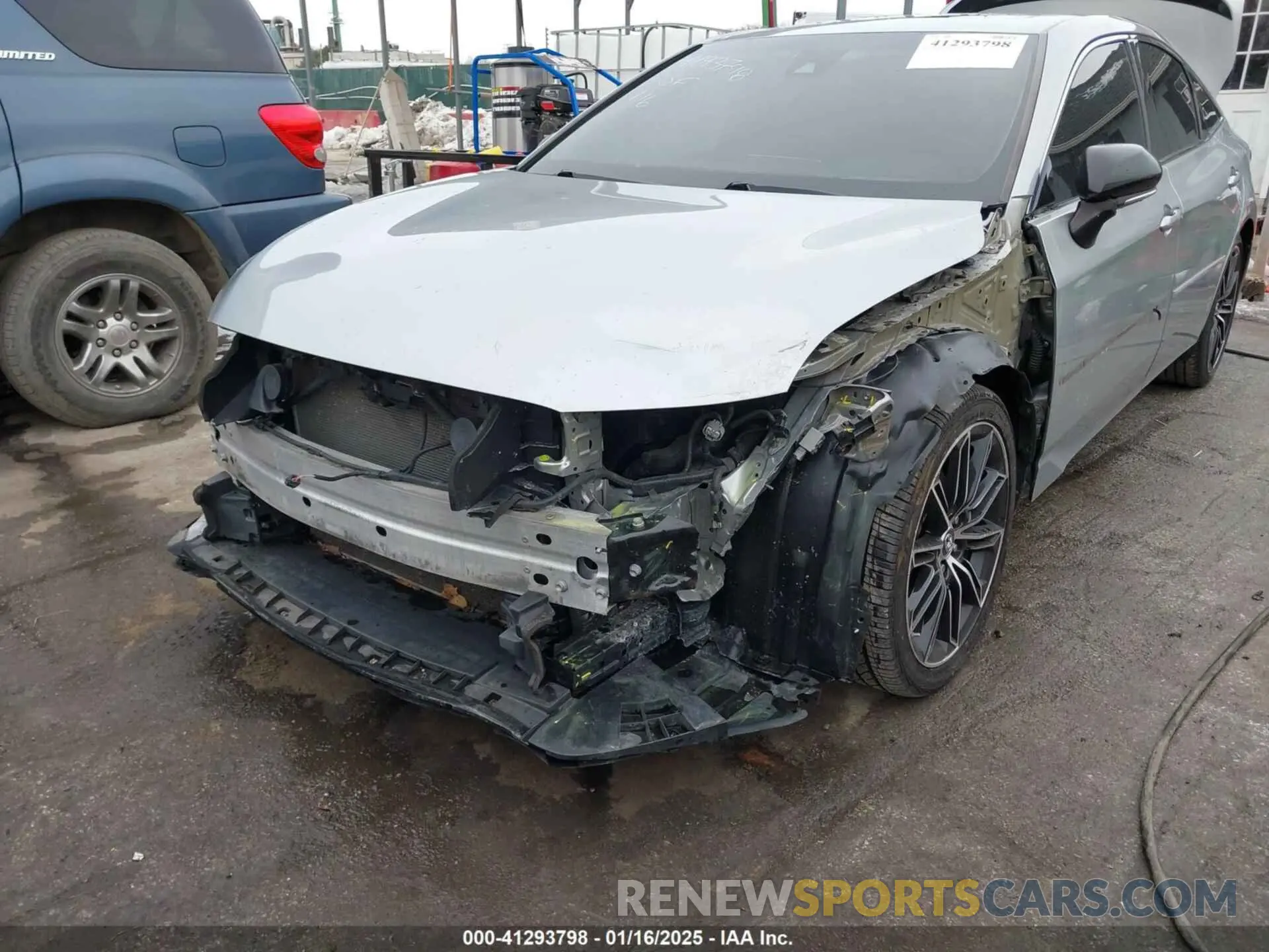 6 Photograph of a damaged car 4T1BZ1FB9KU005475 TOYOTA AVALON 2019
