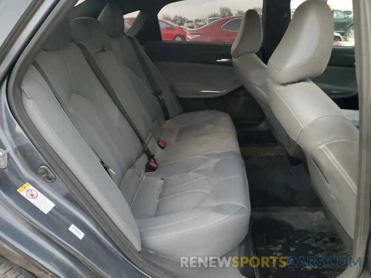 10 Photograph of a damaged car 4T1BZ1FB9KU012216 TOYOTA AVALON 2019
