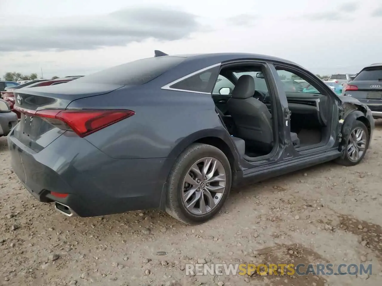 3 Photograph of a damaged car 4T1BZ1FB9KU012216 TOYOTA AVALON 2019