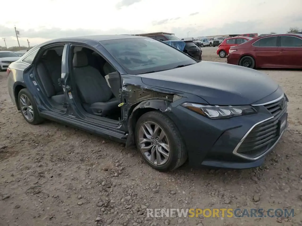 4 Photograph of a damaged car 4T1BZ1FB9KU012216 TOYOTA AVALON 2019