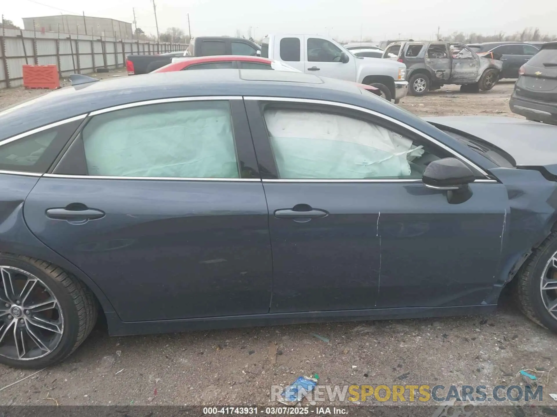 14 Фотография поврежденного автомобиля 4T1BZ1FB9KU028903 TOYOTA AVALON 2019