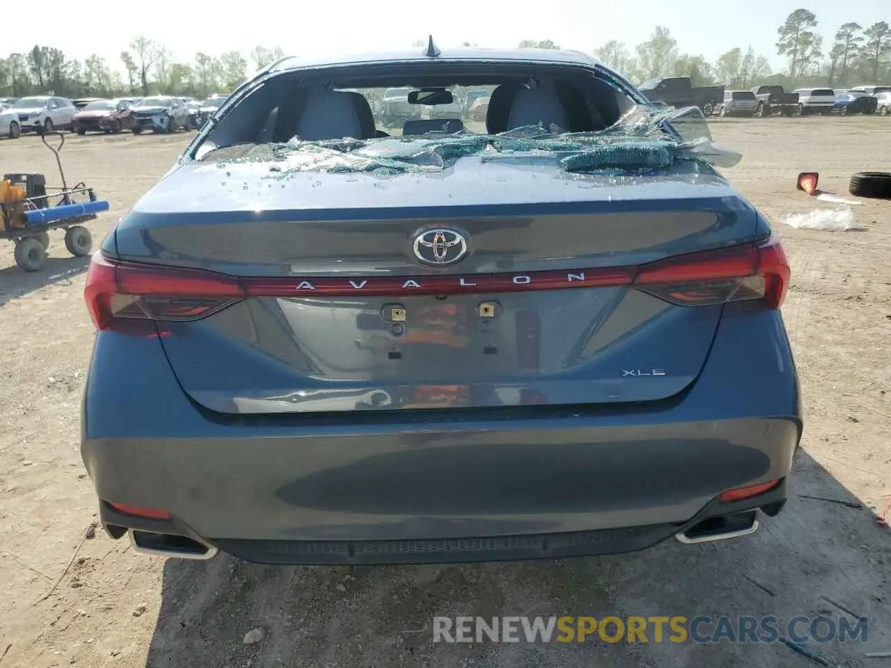 6 Photograph of a damaged car 4T1BZ1FB9KU035799 TOYOTA AVALON 2019