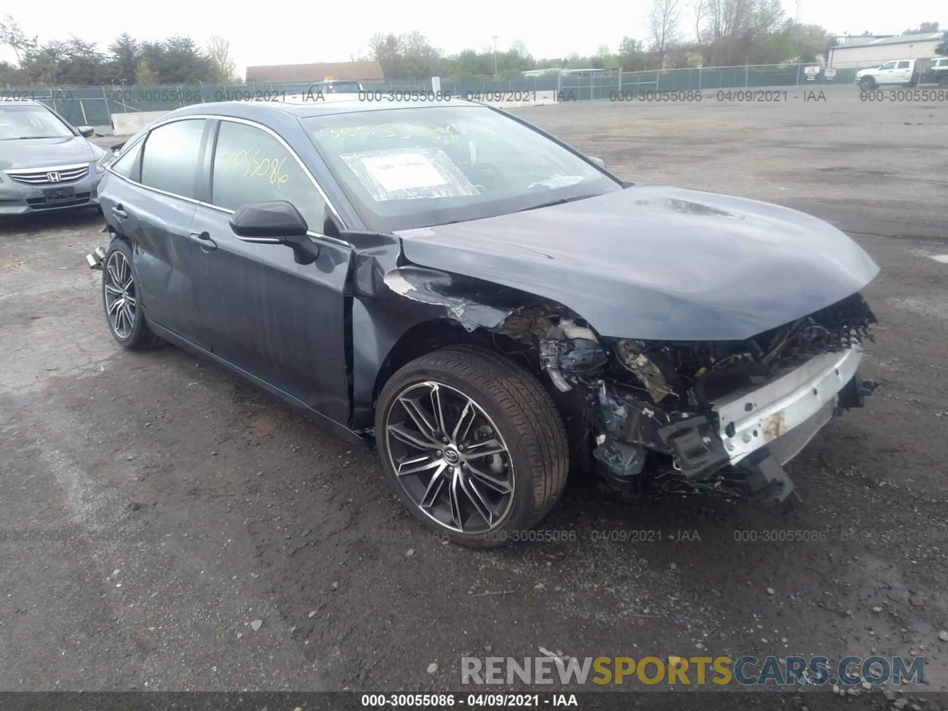 1 Photograph of a damaged car 4T1BZ1FBXKU005078 TOYOTA AVALON 2019