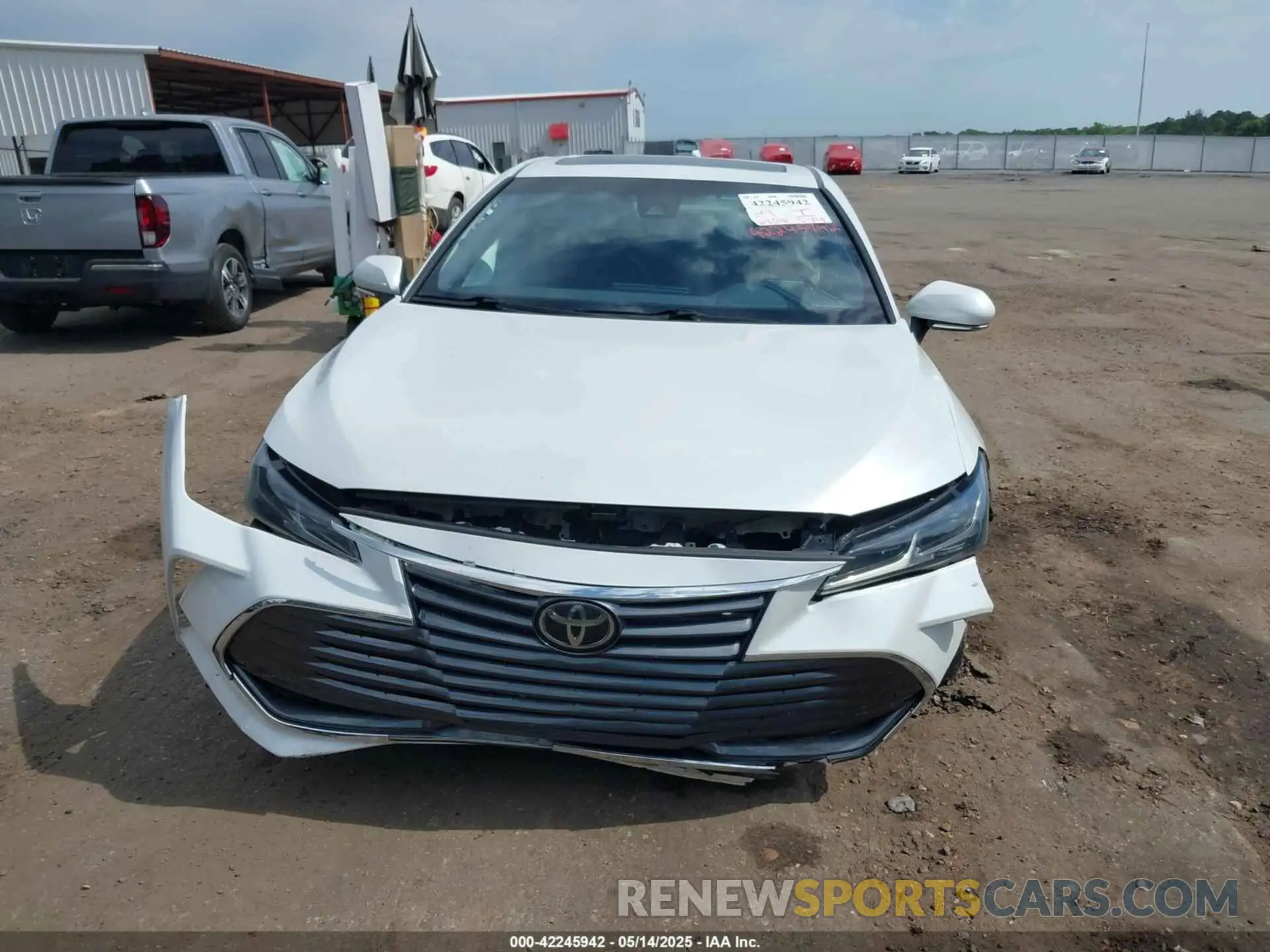 12 Photograph of a damaged car 4T1BZ1FBXKU012242 TOYOTA AVALON 2019