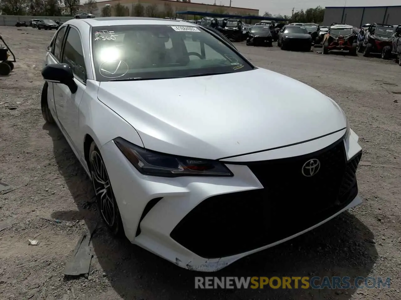 1 Photograph of a damaged car 4T1BZ1FBXKU022060 TOYOTA AVALON 2019