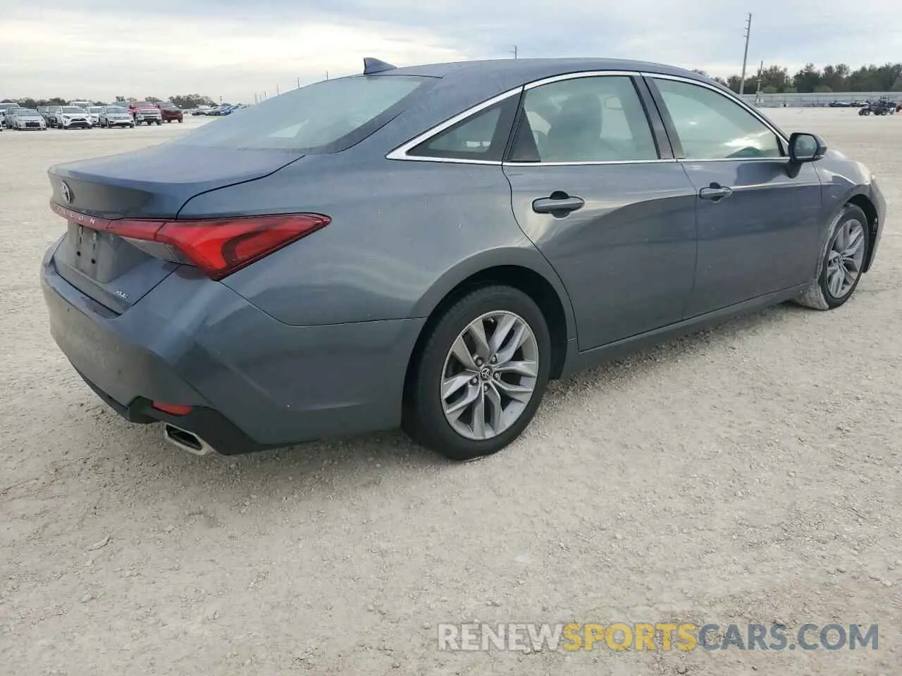3 Фотография поврежденного автомобиля 4T1BZ1FBXKU027095 TOYOTA AVALON 2019