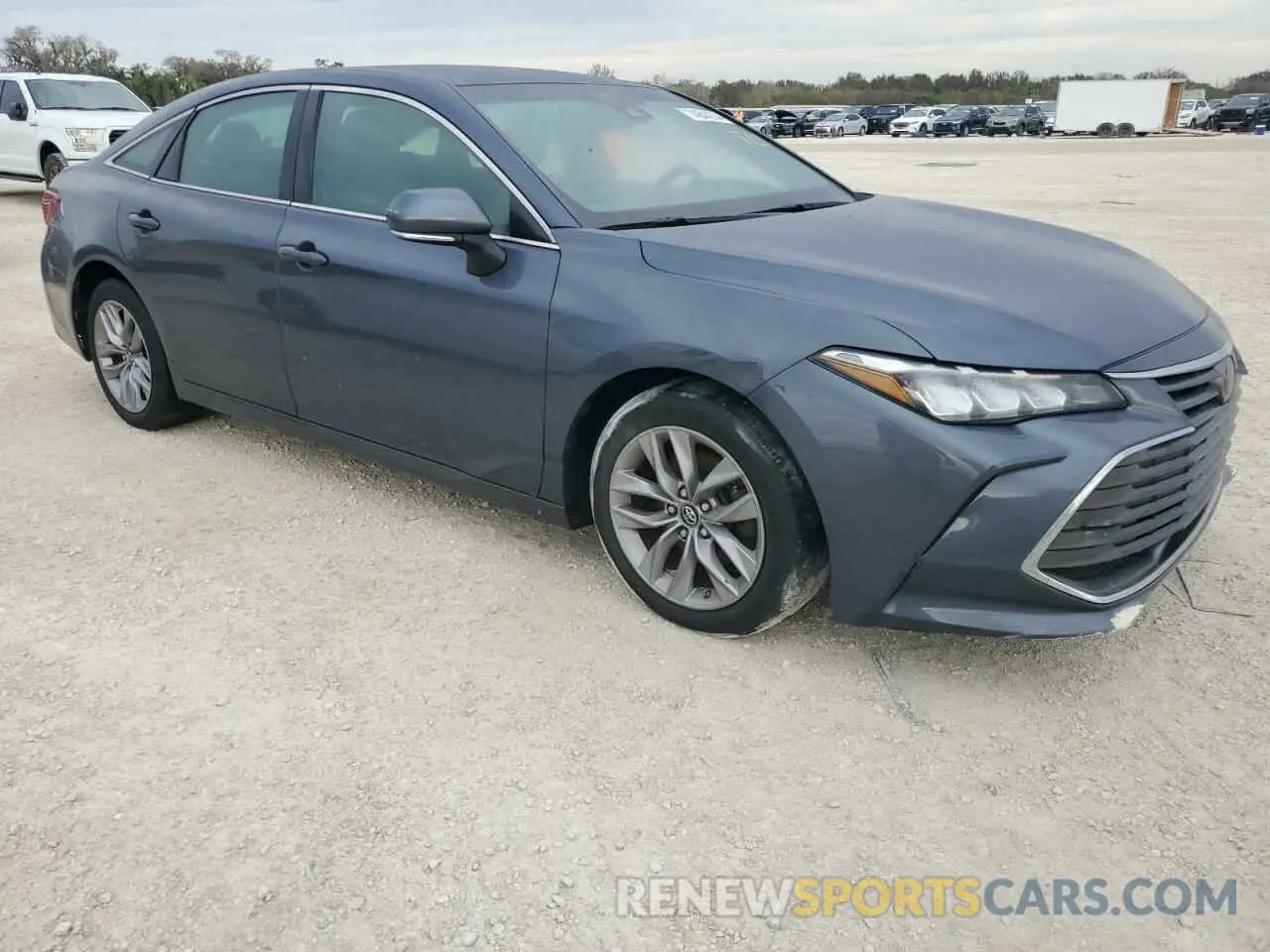 4 Фотография поврежденного автомобиля 4T1BZ1FBXKU027095 TOYOTA AVALON 2019