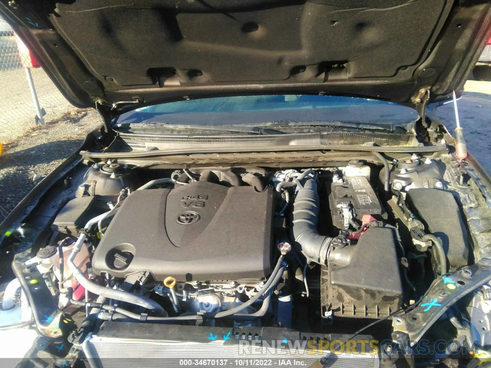 10 Photograph of a damaged car 4T1BZ1FBXKU028196 TOYOTA AVALON 2019