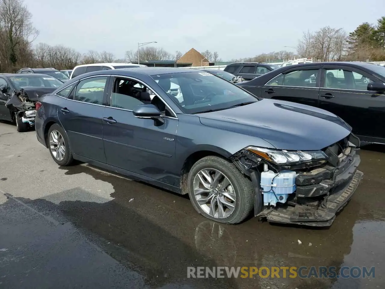 4 Photograph of a damaged car 4T1A21FB4LU012660 TOYOTA AVALON 2020