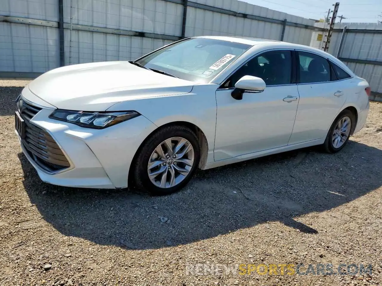 1 Photograph of a damaged car 4T1AZ1FB5LU053794 TOYOTA AVALON 2020