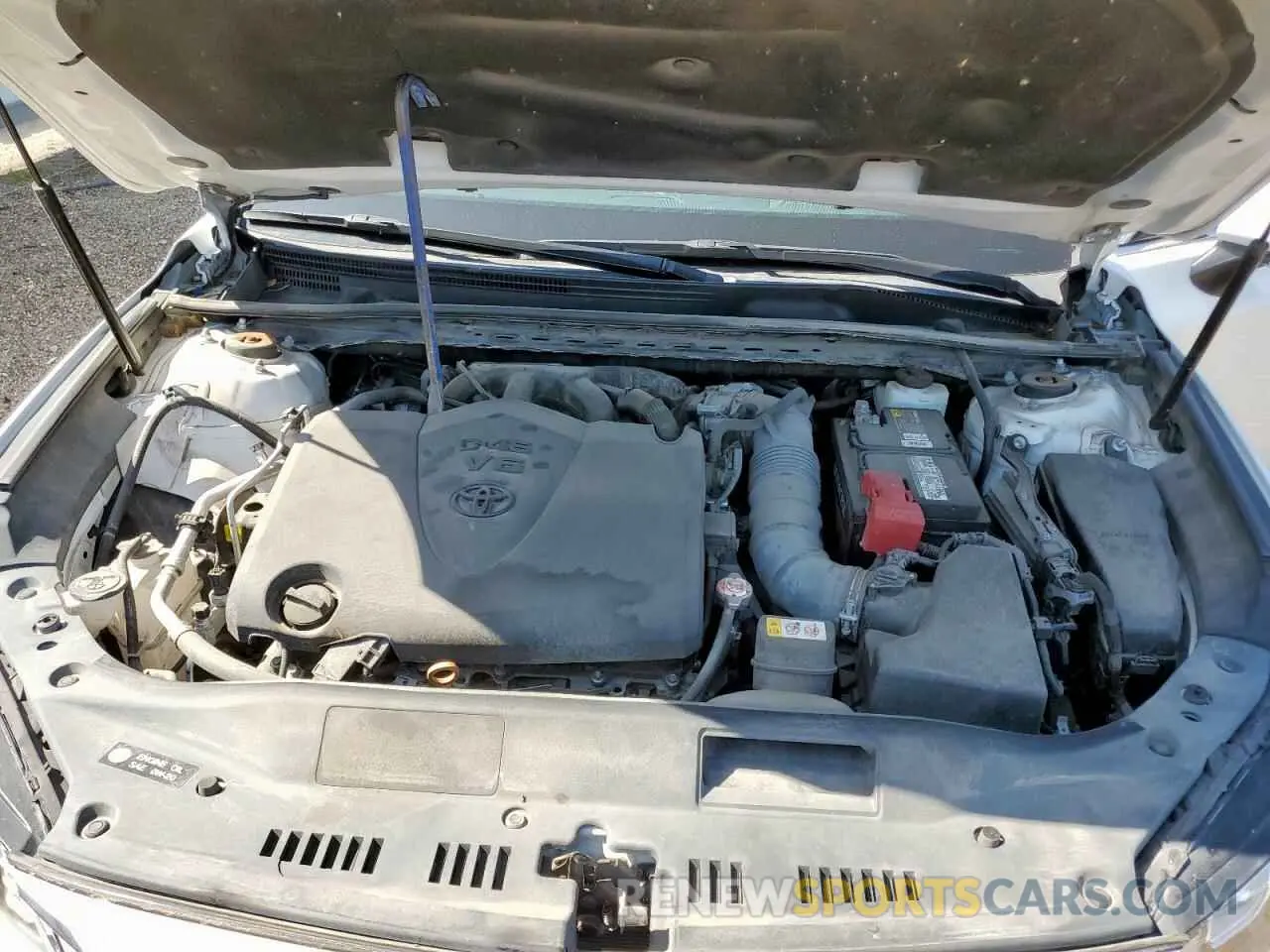 11 Photograph of a damaged car 4T1AZ1FB5LU053794 TOYOTA AVALON 2020