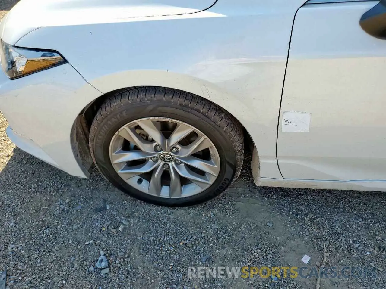 12 Photograph of a damaged car 4T1AZ1FB5LU053794 TOYOTA AVALON 2020