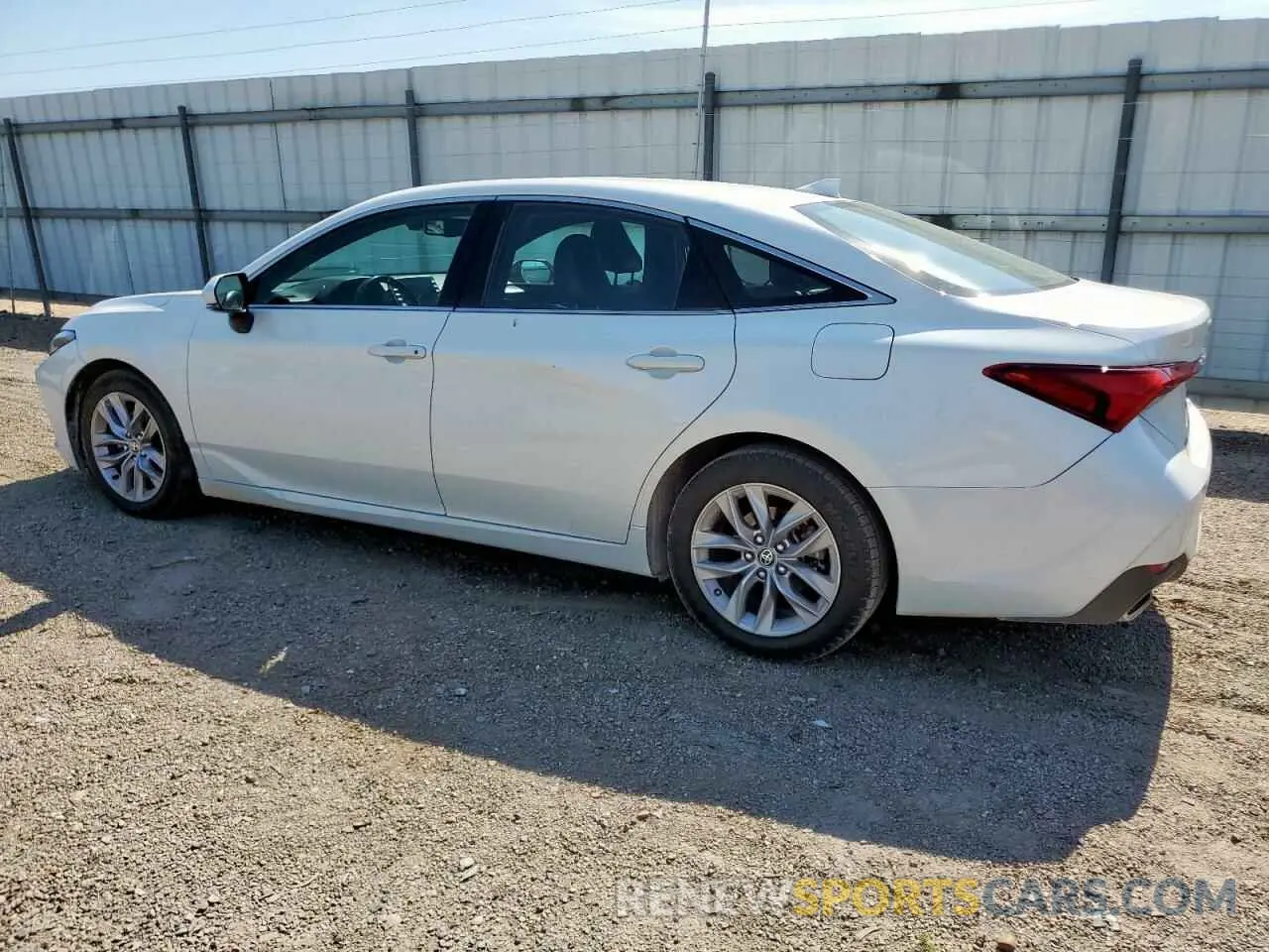 2 Photograph of a damaged car 4T1AZ1FB5LU053794 TOYOTA AVALON 2020