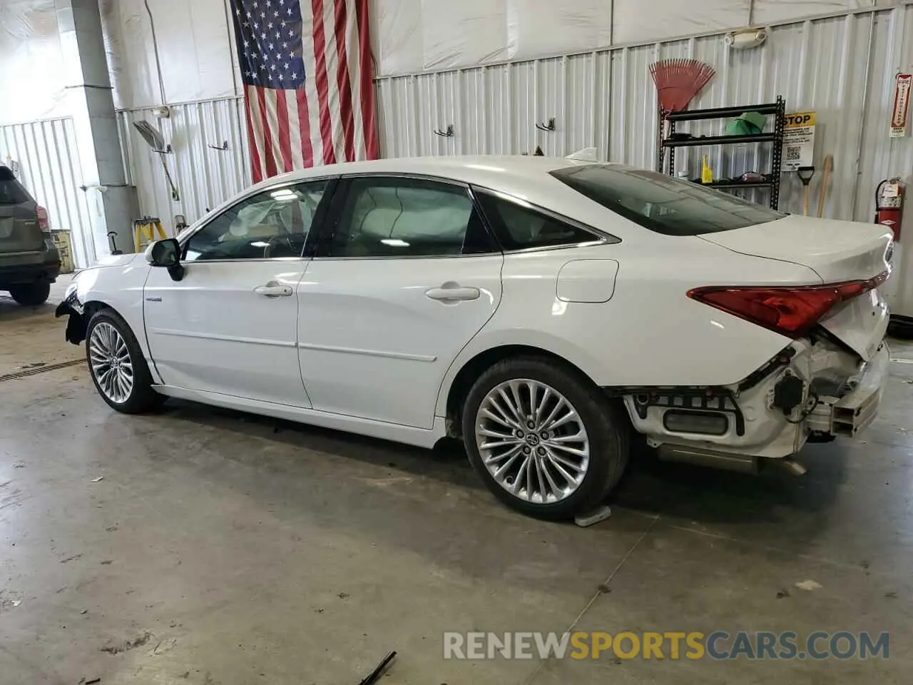 2 Photograph of a damaged car 4T1C21FB1LU012821 TOYOTA AVALON 2020