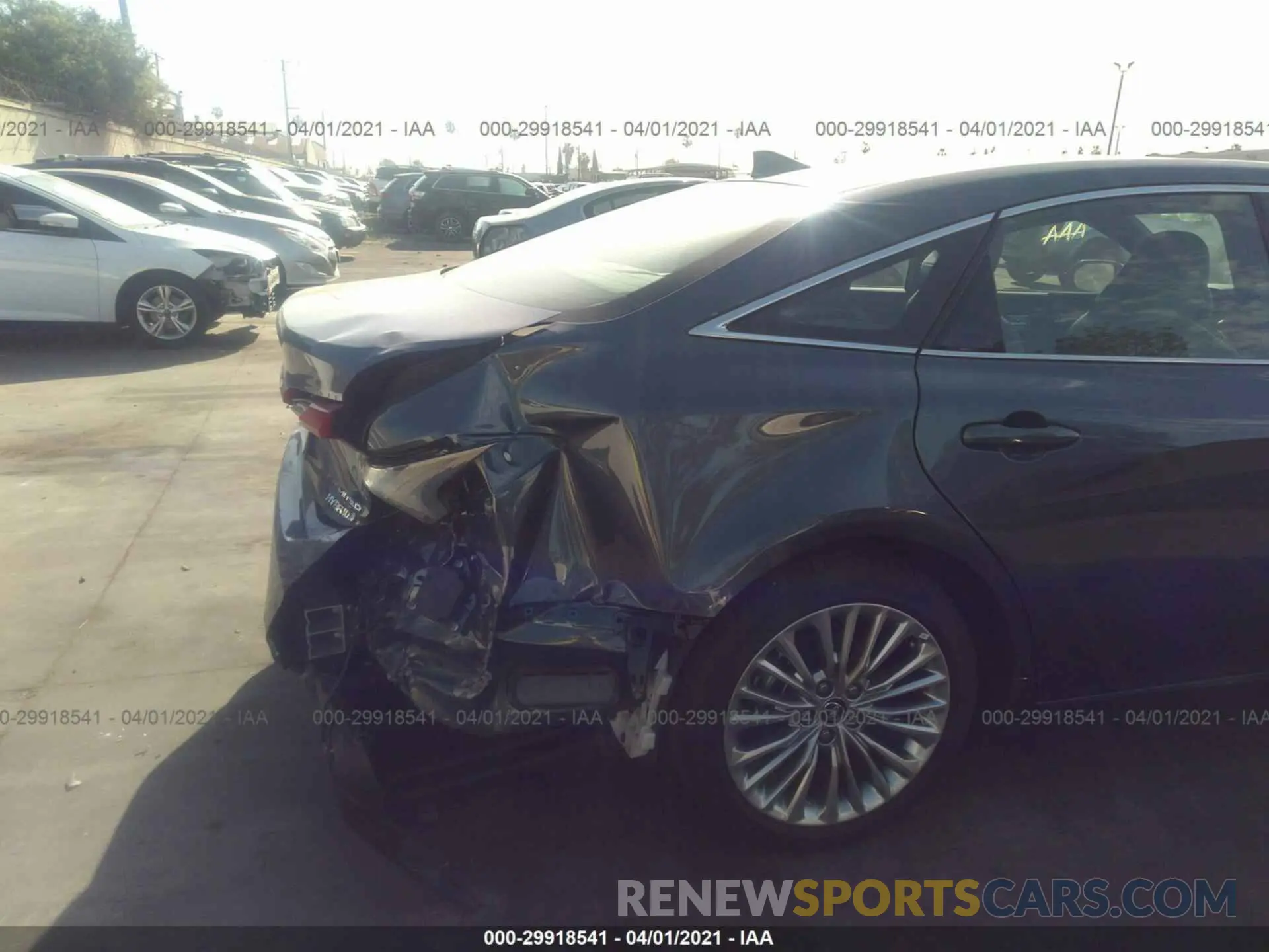 5 Photograph of a damaged car 4T1D21FB4LU019475 TOYOTA AVALON 2020