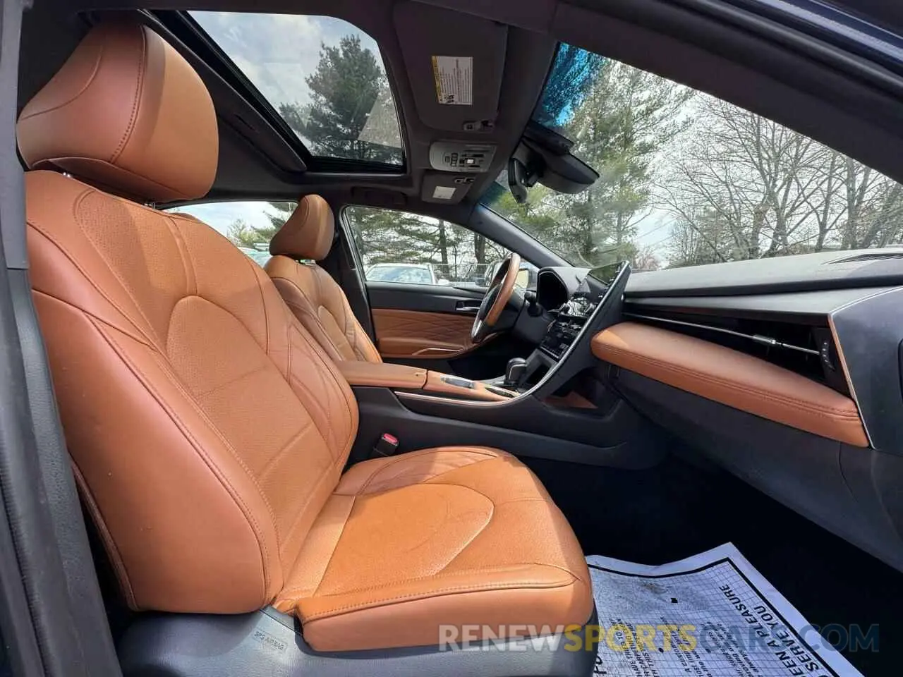 5 Photograph of a damaged car 4T1D21FB6LU014648 TOYOTA AVALON 2020