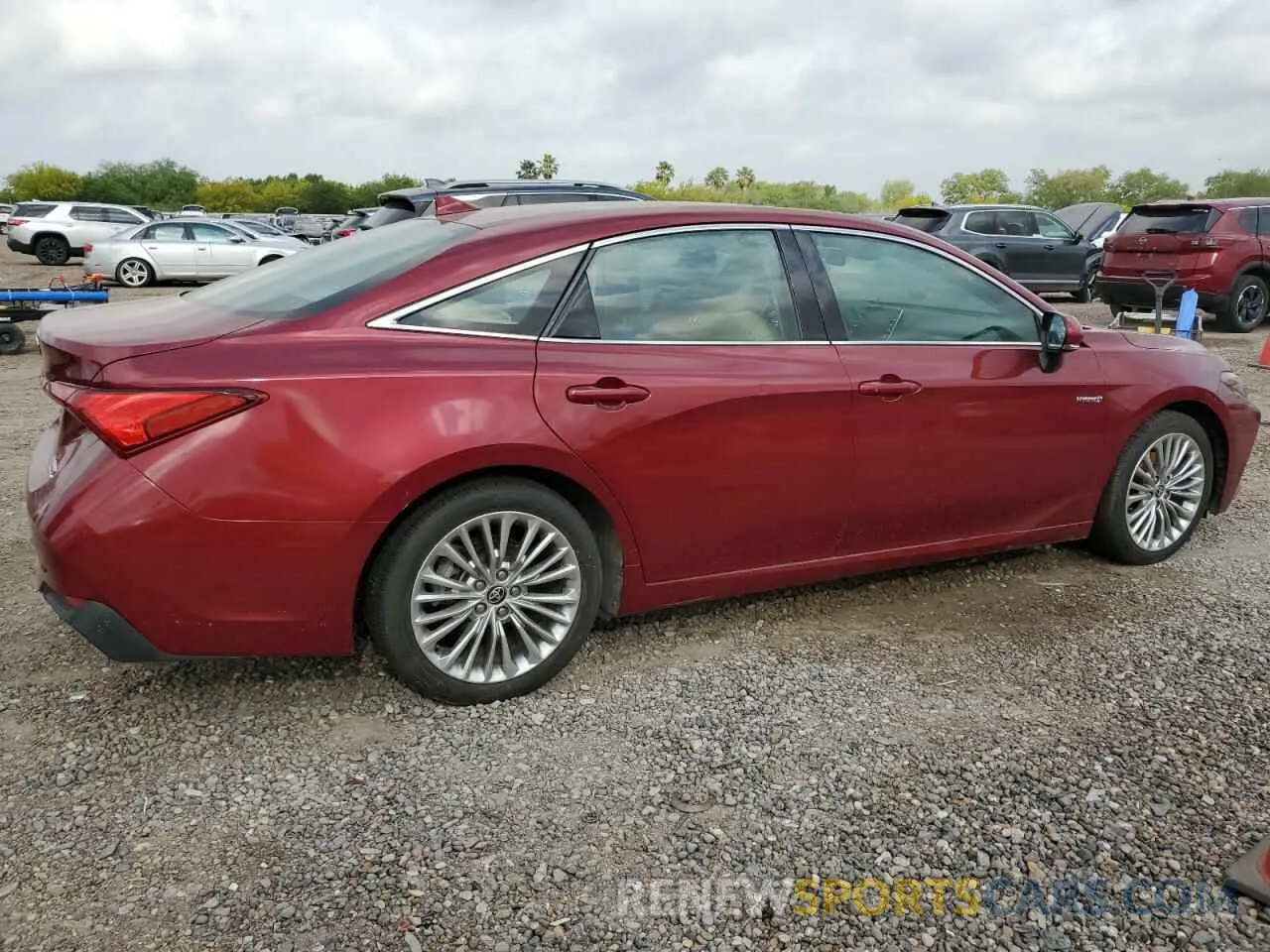 3 Фотография поврежденного автомобиля 4T1D21FB8LU019284 TOYOTA AVALON 2020