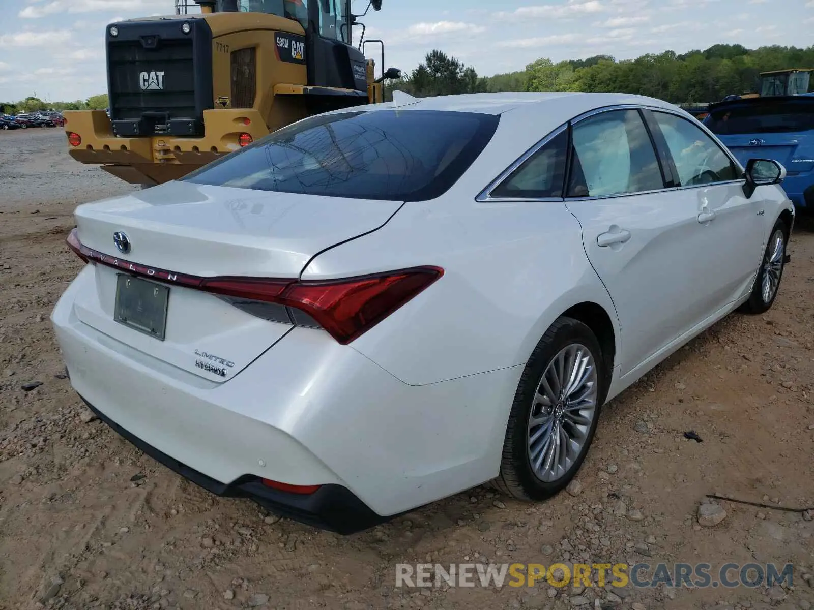 4 Photograph of a damaged car 4T1D21FB9LU016118 TOYOTA AVALON 2020