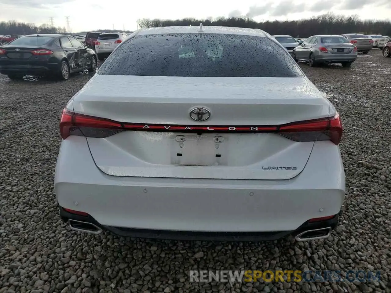 6 Photograph of a damaged car 4T1DZ1FB0LU052114 TOYOTA AVALON 2020