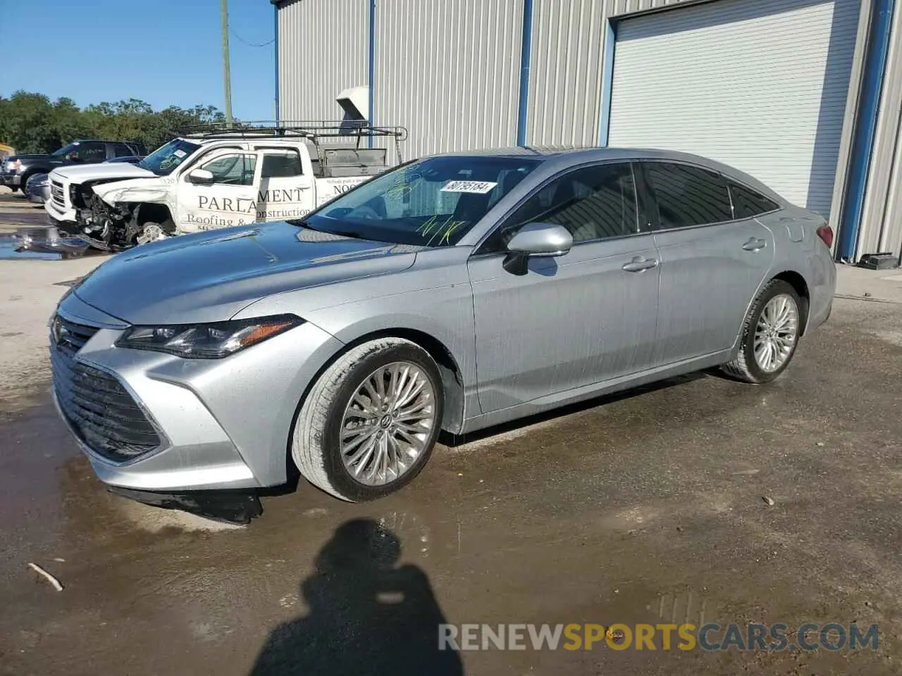 1 Photograph of a damaged car 4T1DZ1FB6LU043336 TOYOTA AVALON 2020